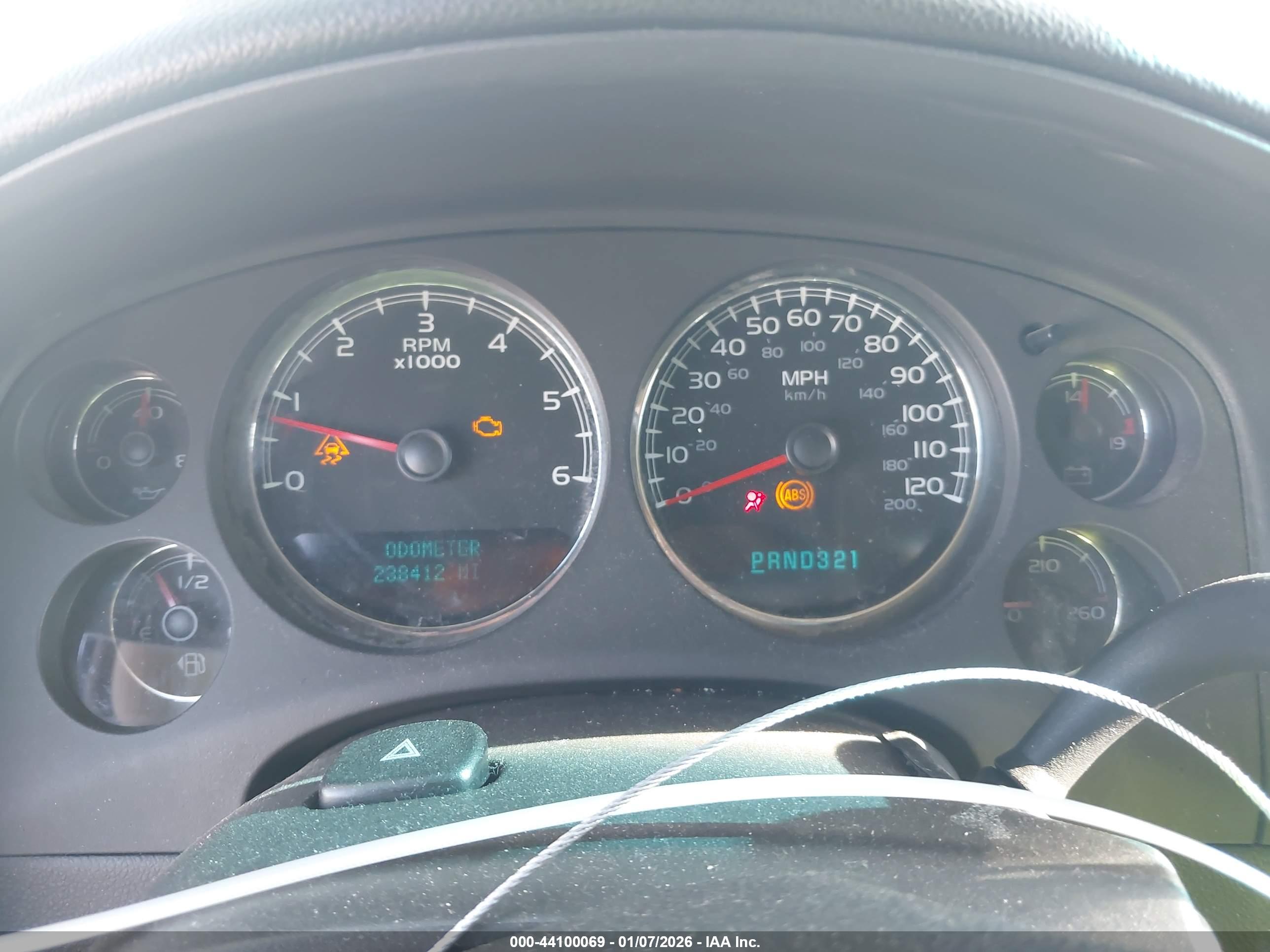 GMC YUKON image 7