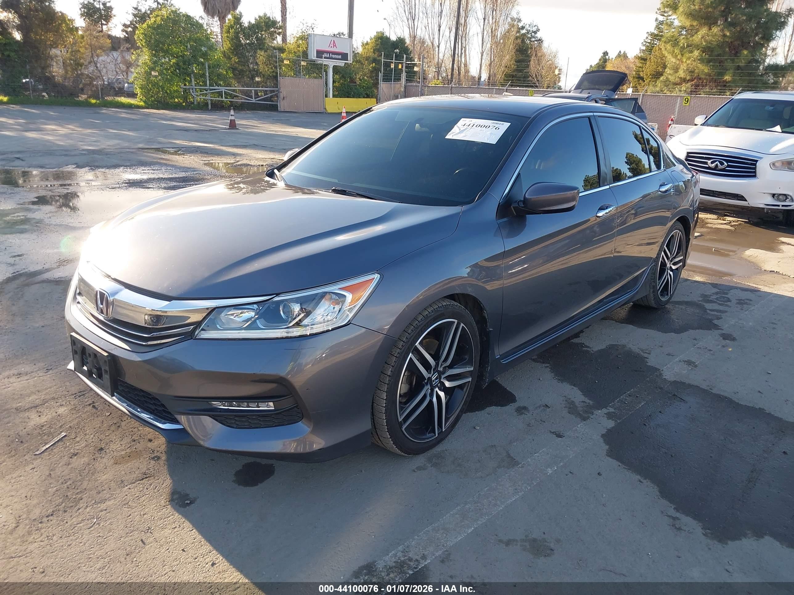 HONDA ACCORD image 2
