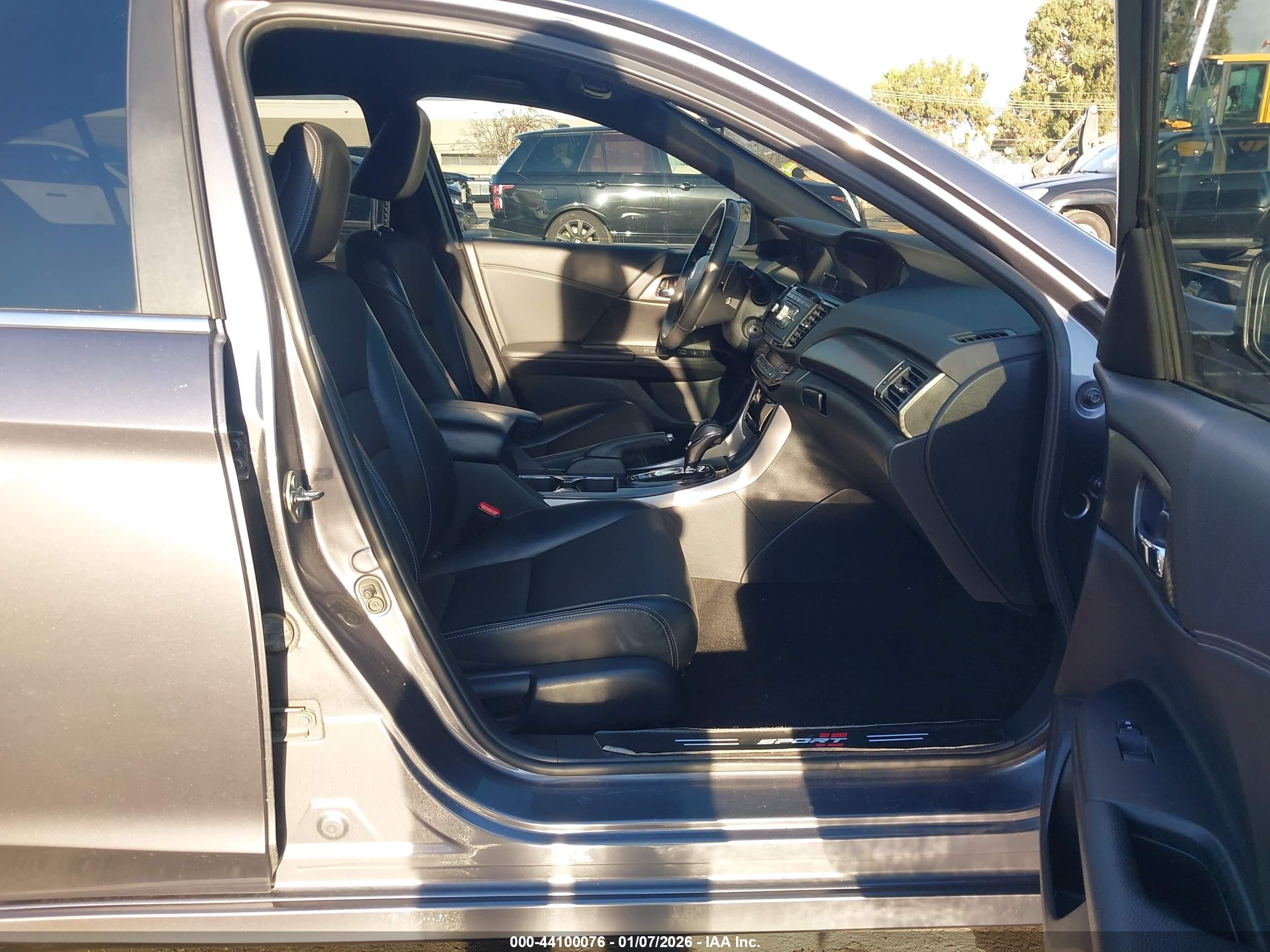 HONDA ACCORD image 5