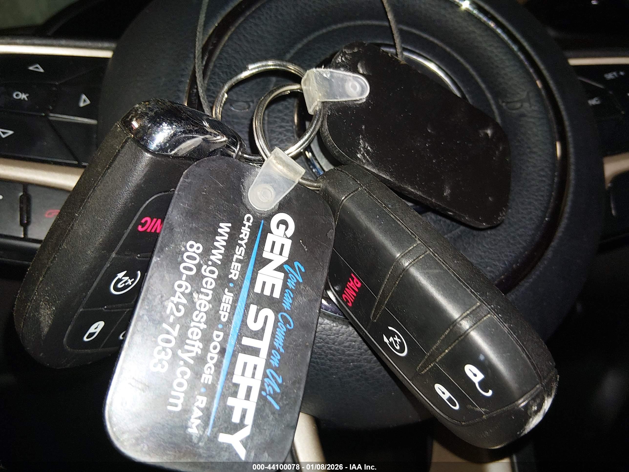 JEEP RENEGADE image 11