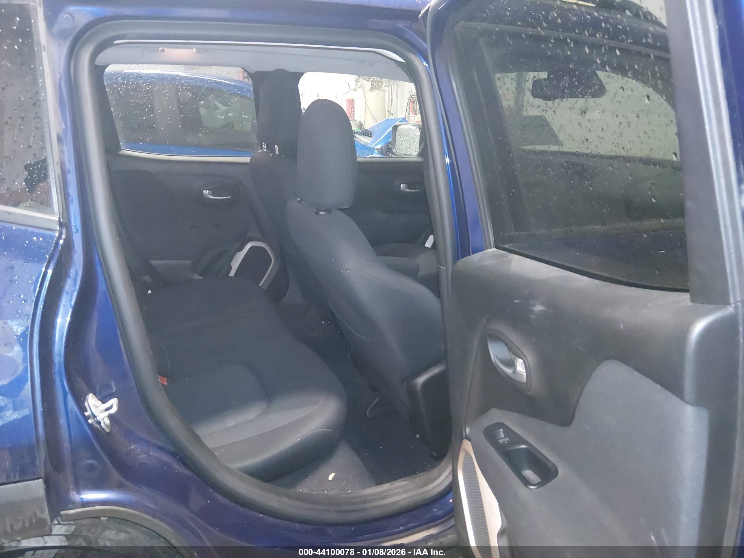 JEEP RENEGADE image 8