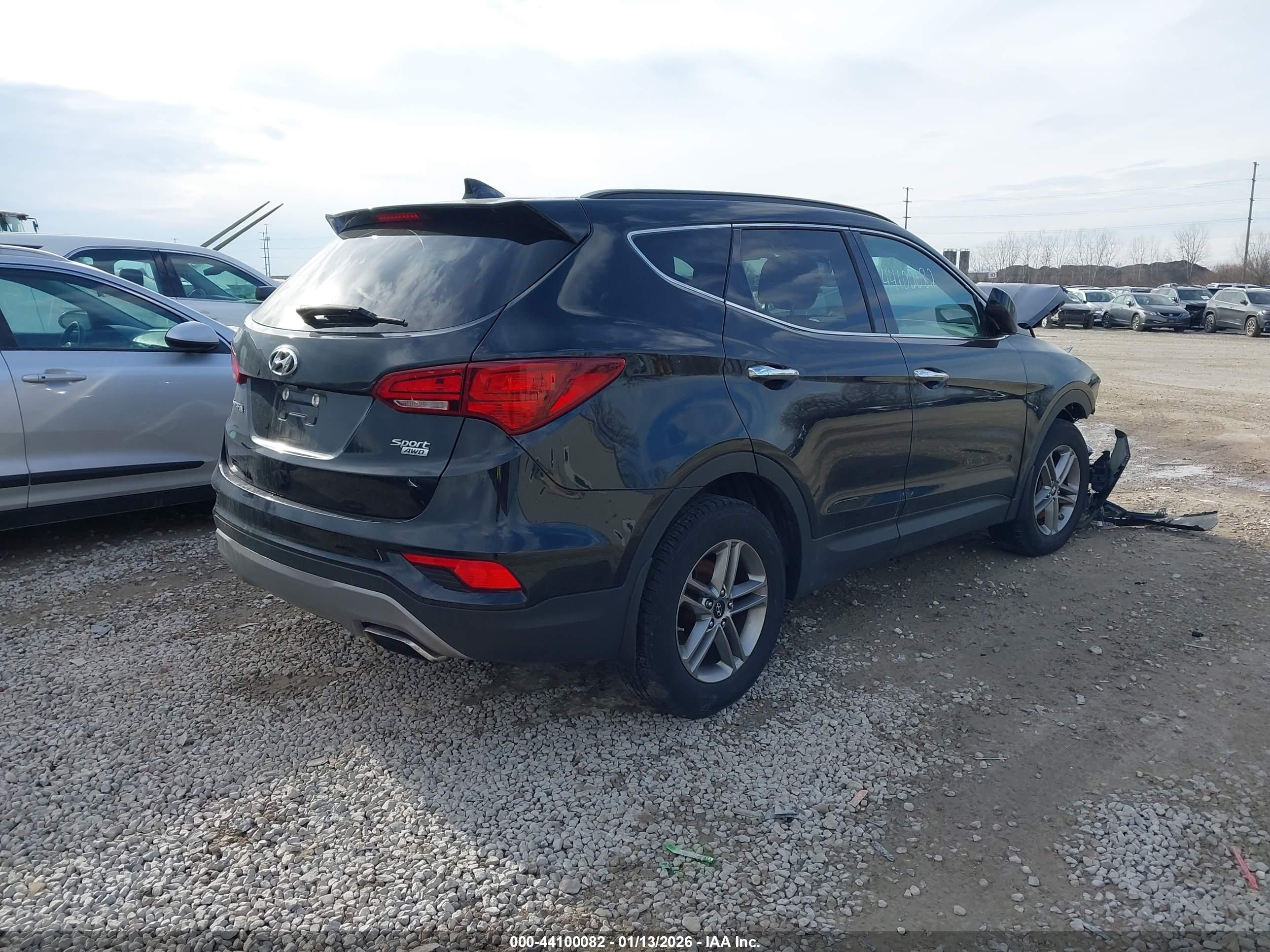 HYUNDAI SANTA image 4