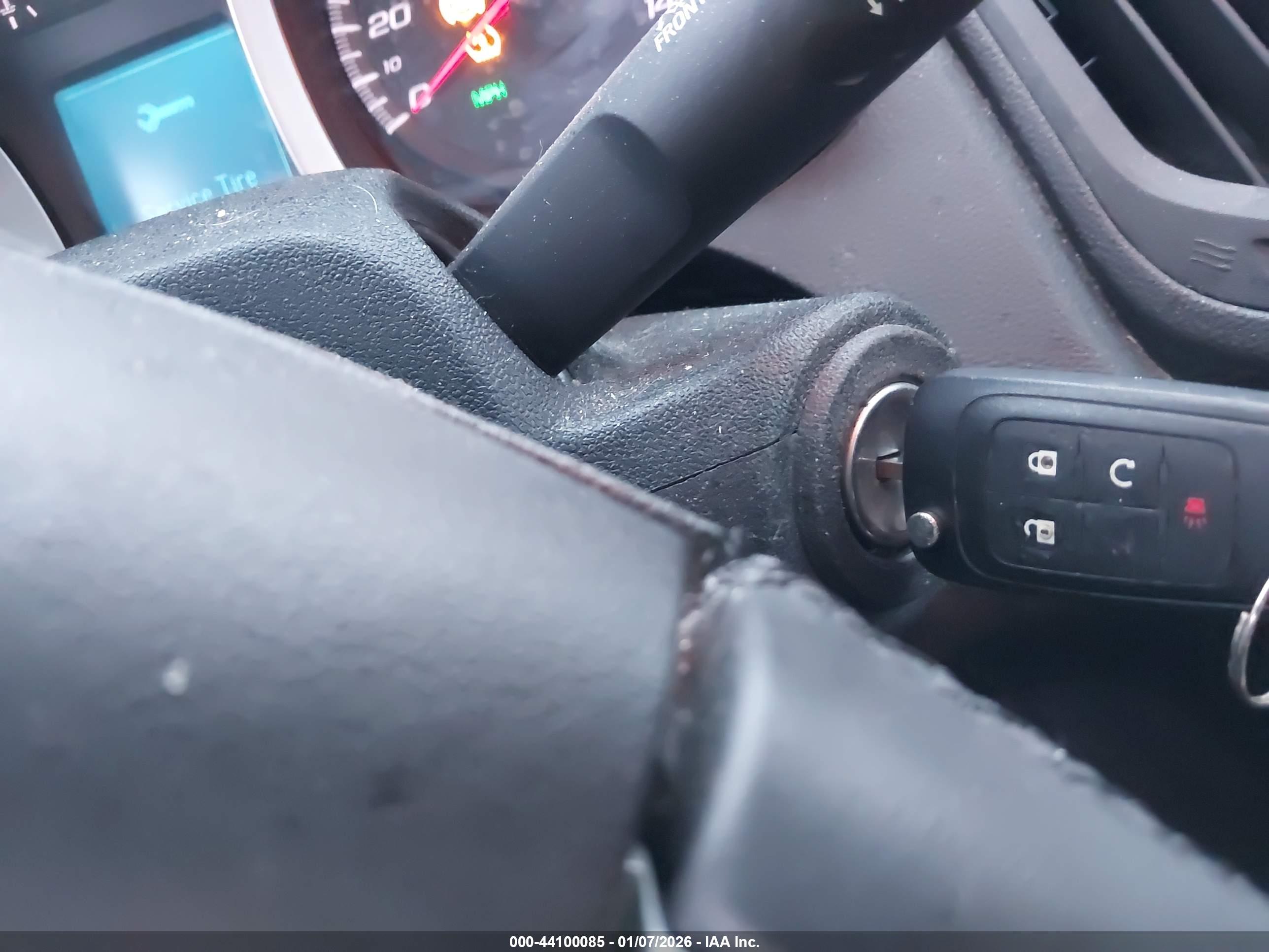 CHEVROLET EQUINOX image 11