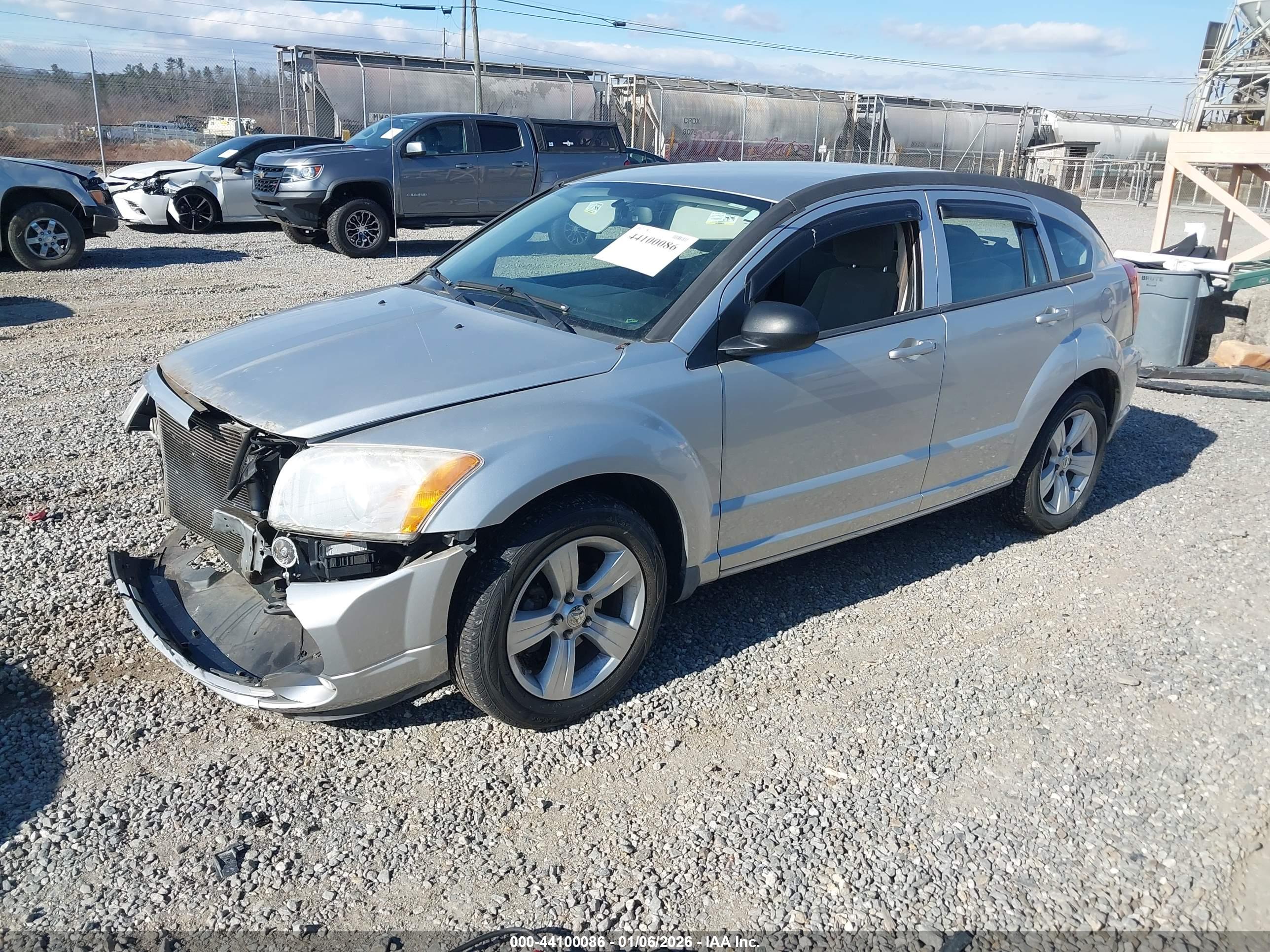 DODGE CALIBER image 2