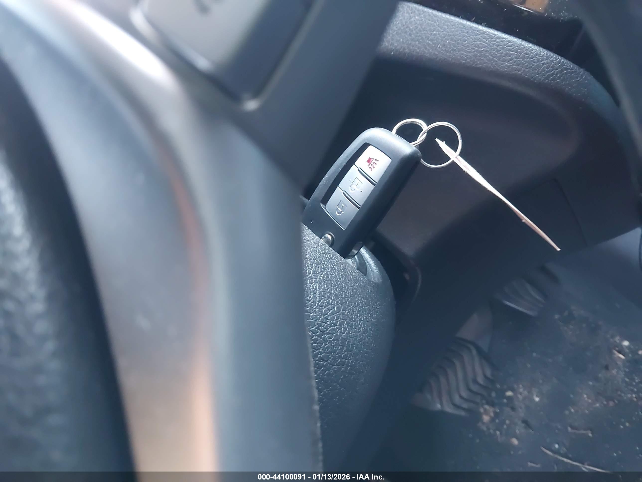 NISSAN ROGUE image 11