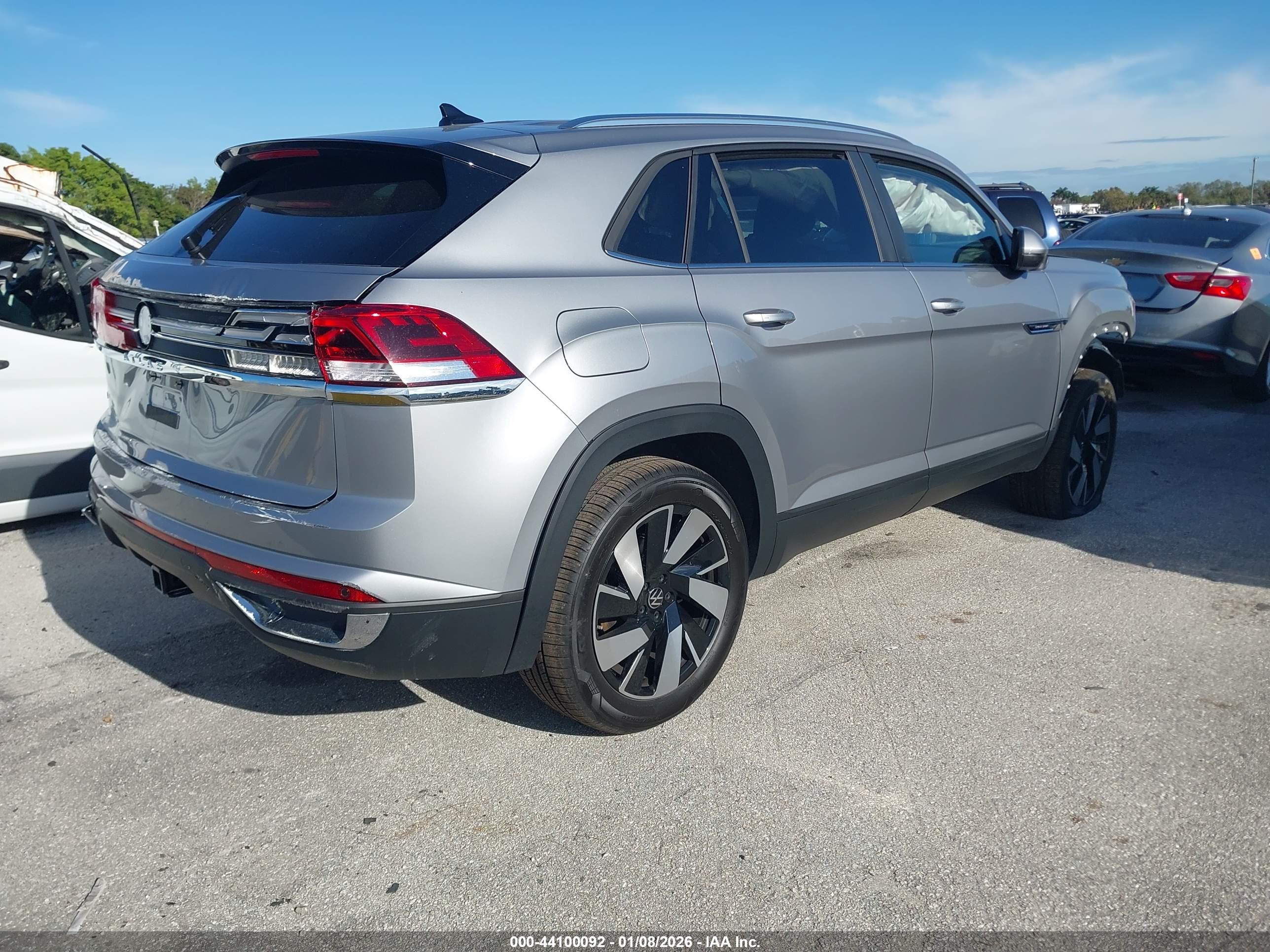 VOLKSWAGEN ATLAS image 4