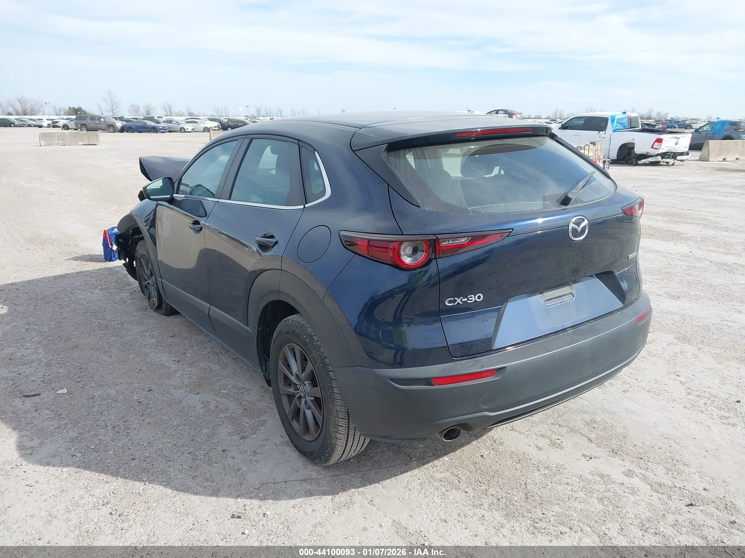 MAZDA CX-30 image 3
