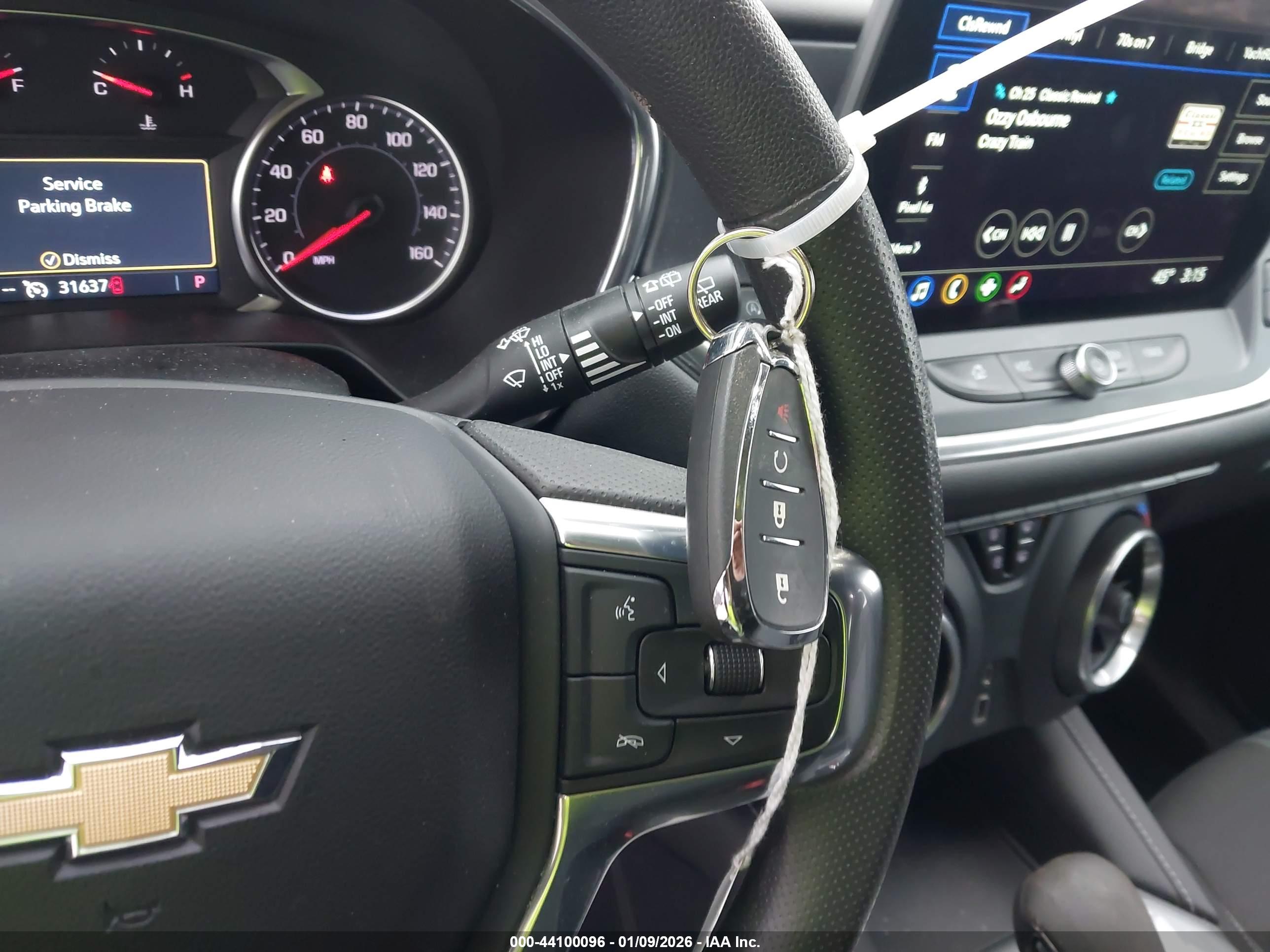 CHEVROLET BLAZER image 11