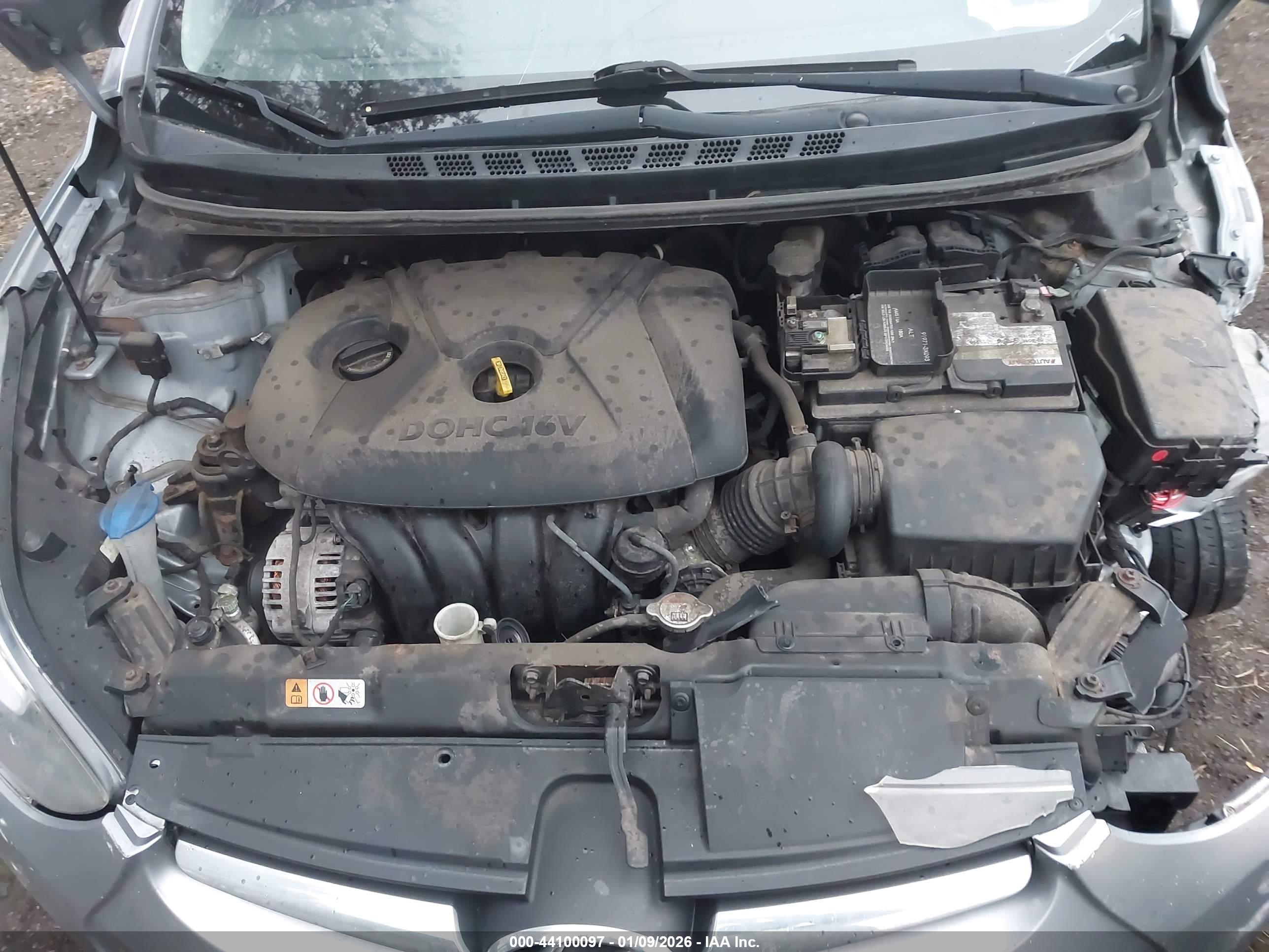 HYUNDAI ELANTRA image 10