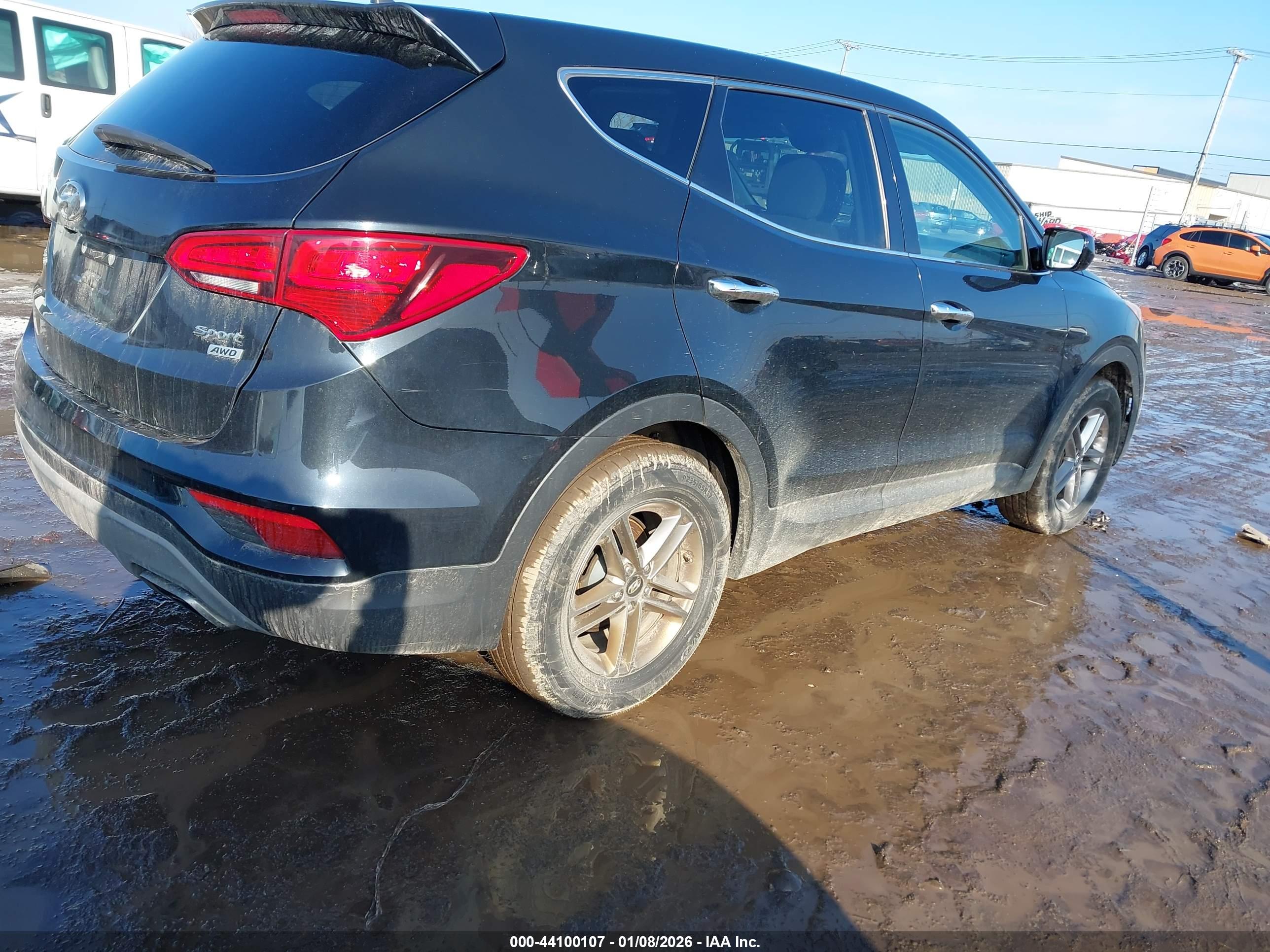 HYUNDAI SANTA image 4