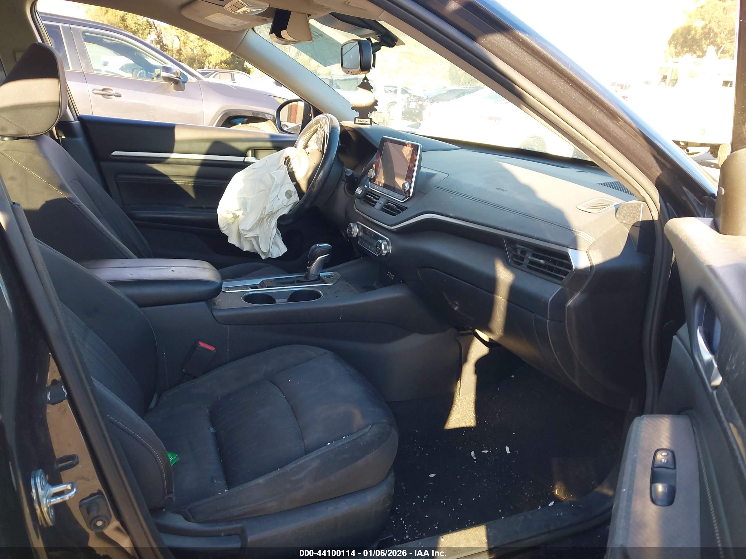 NISSAN ALTIMA image 5