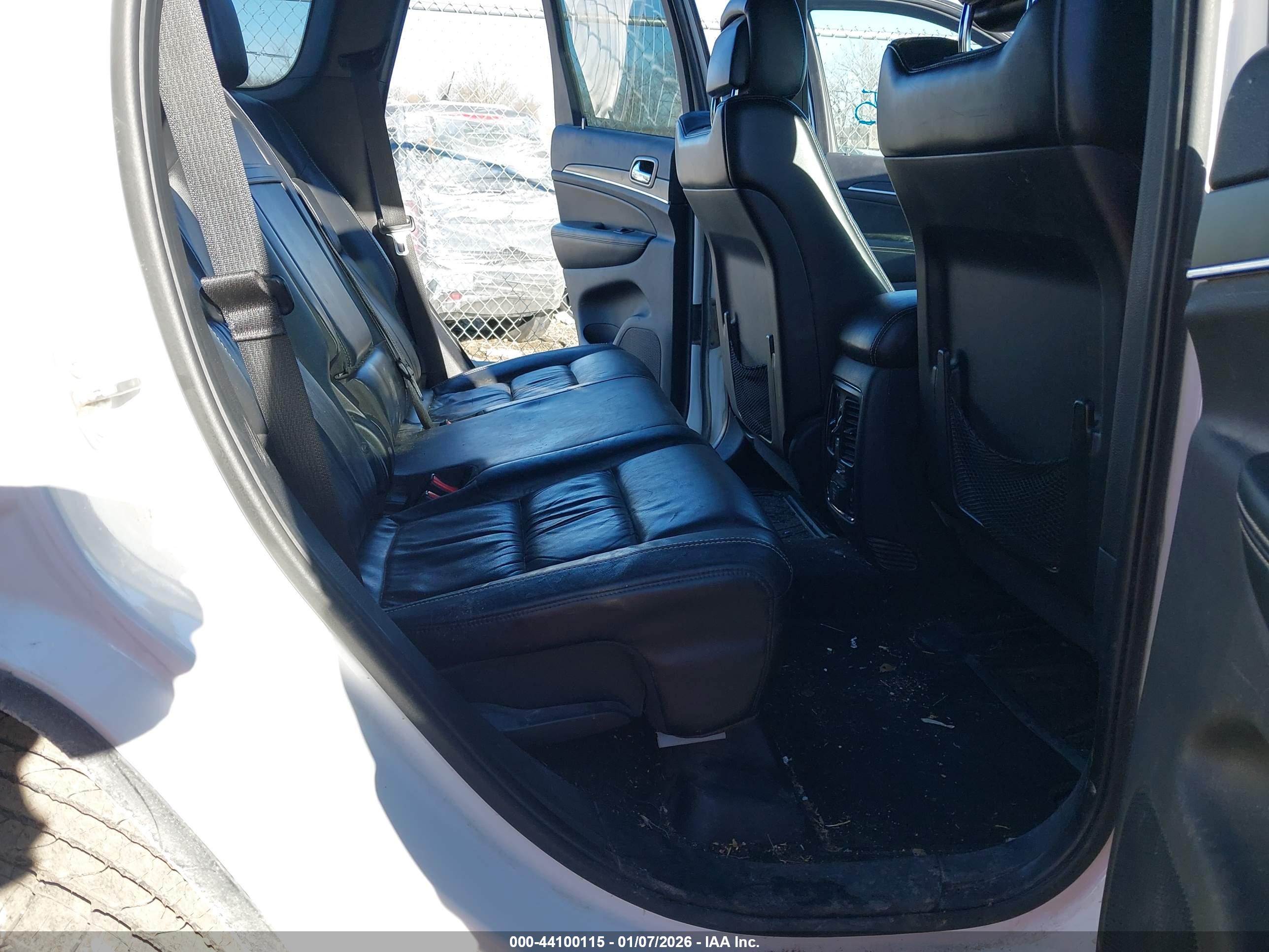 JEEP GRAND image 8