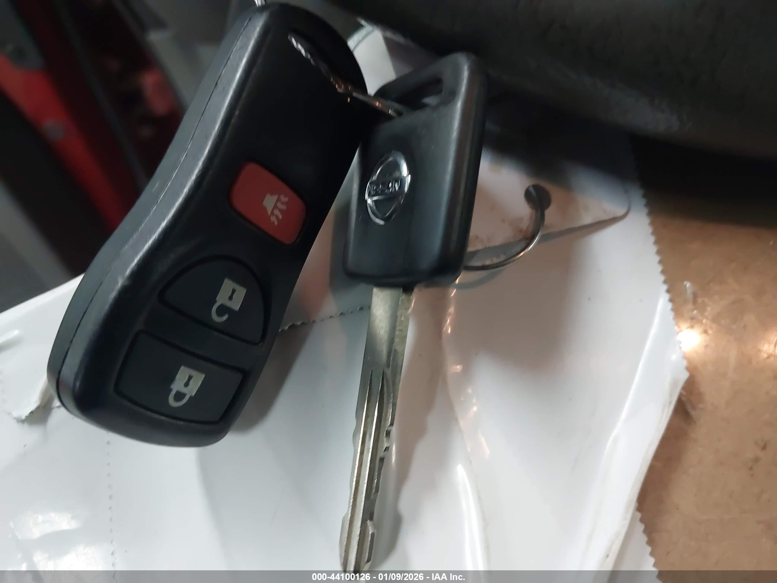 NISSAN FRONTIER image 11