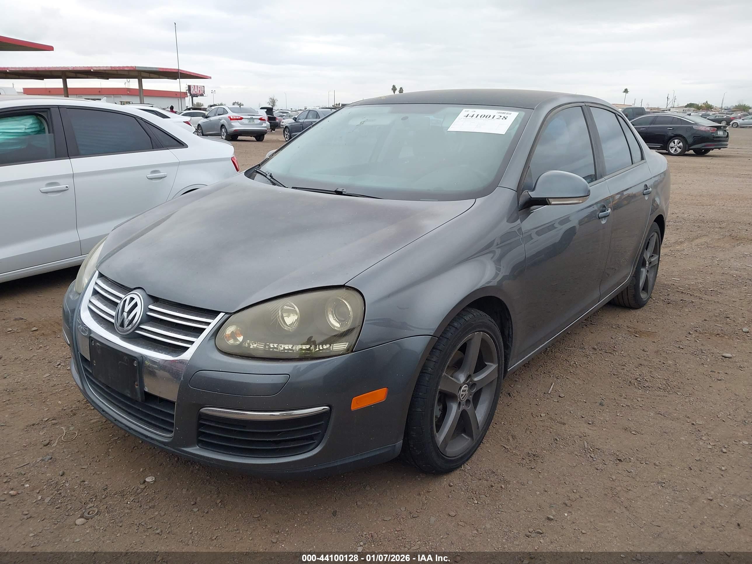 VOLKSWAGEN JETTA image 2