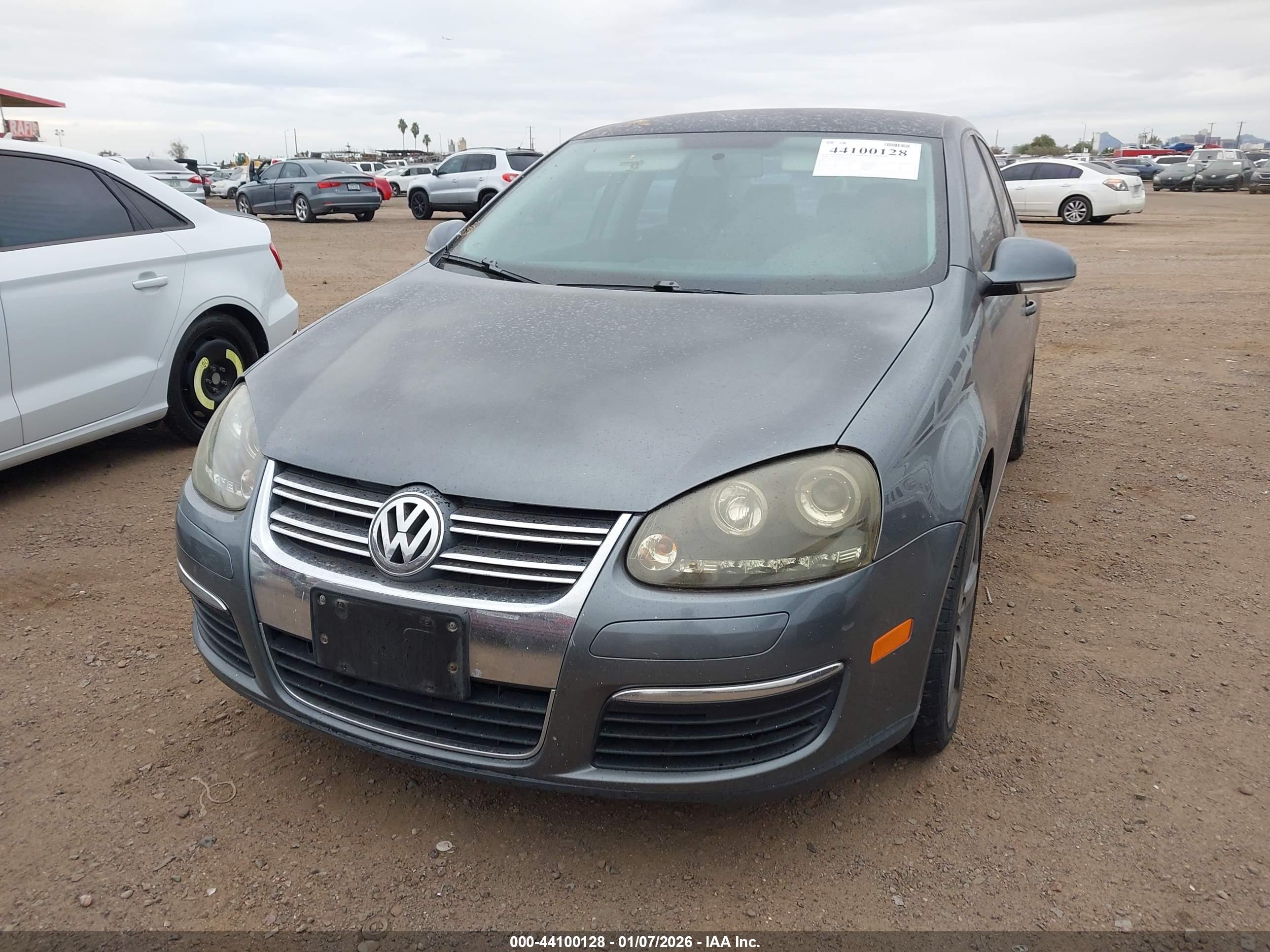 VOLKSWAGEN JETTA image 6