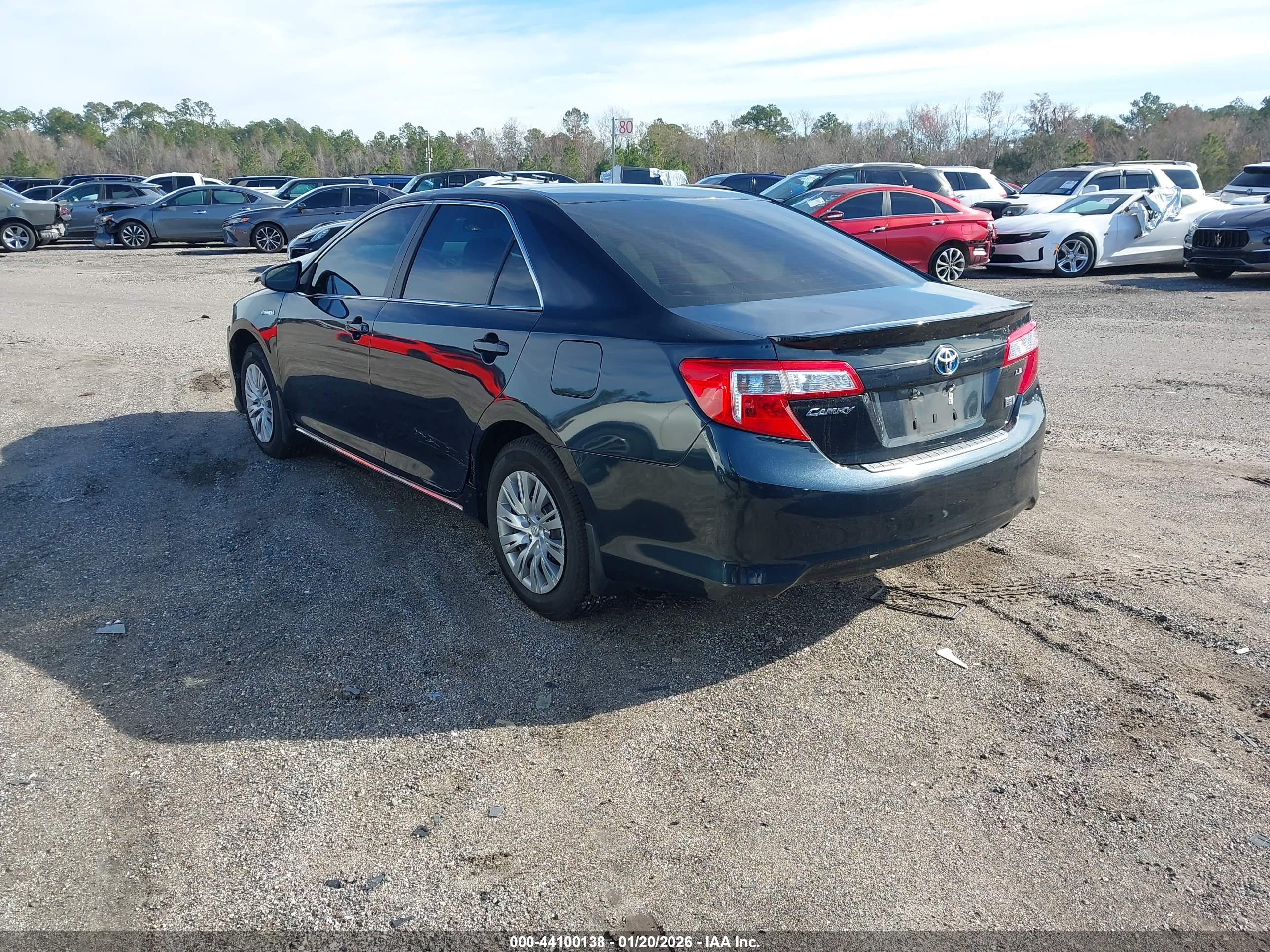 TOYOTA CAMRY image 3