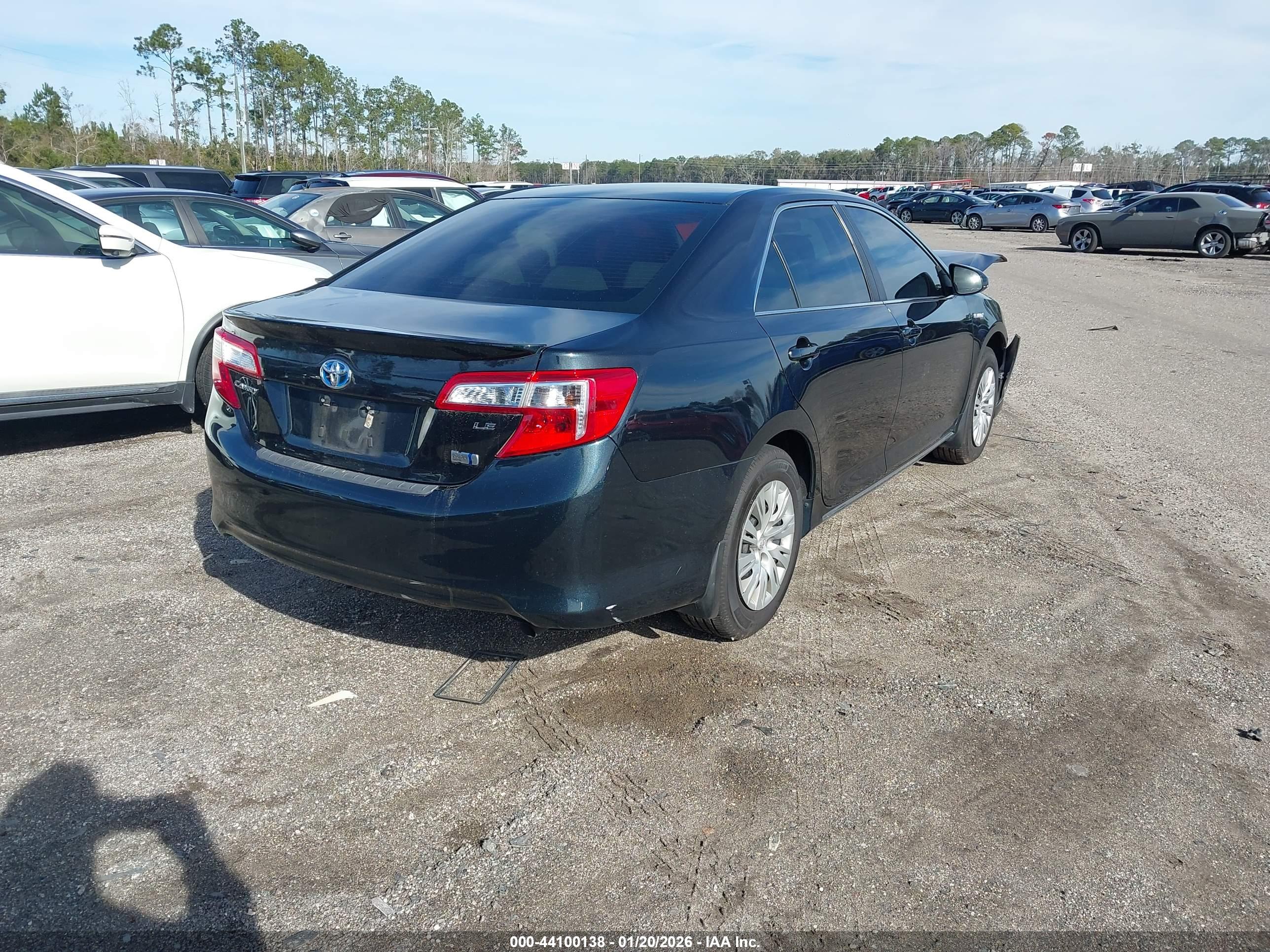 TOYOTA CAMRY image 4