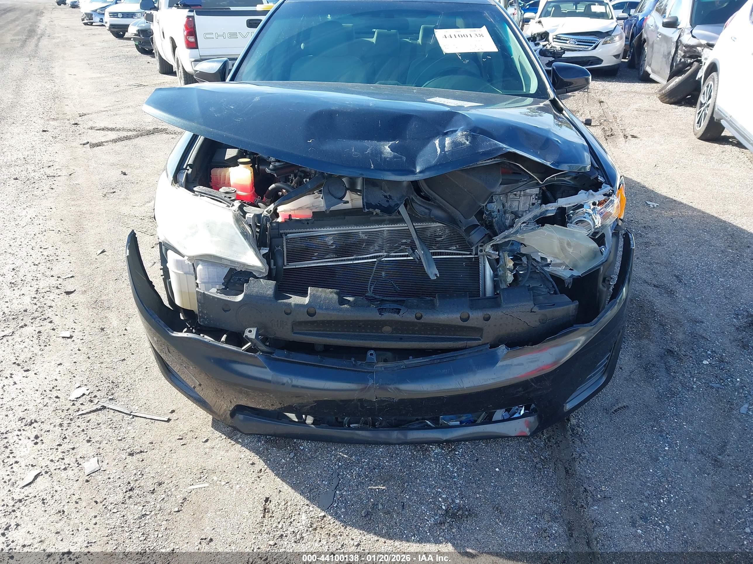 TOYOTA CAMRY image 6