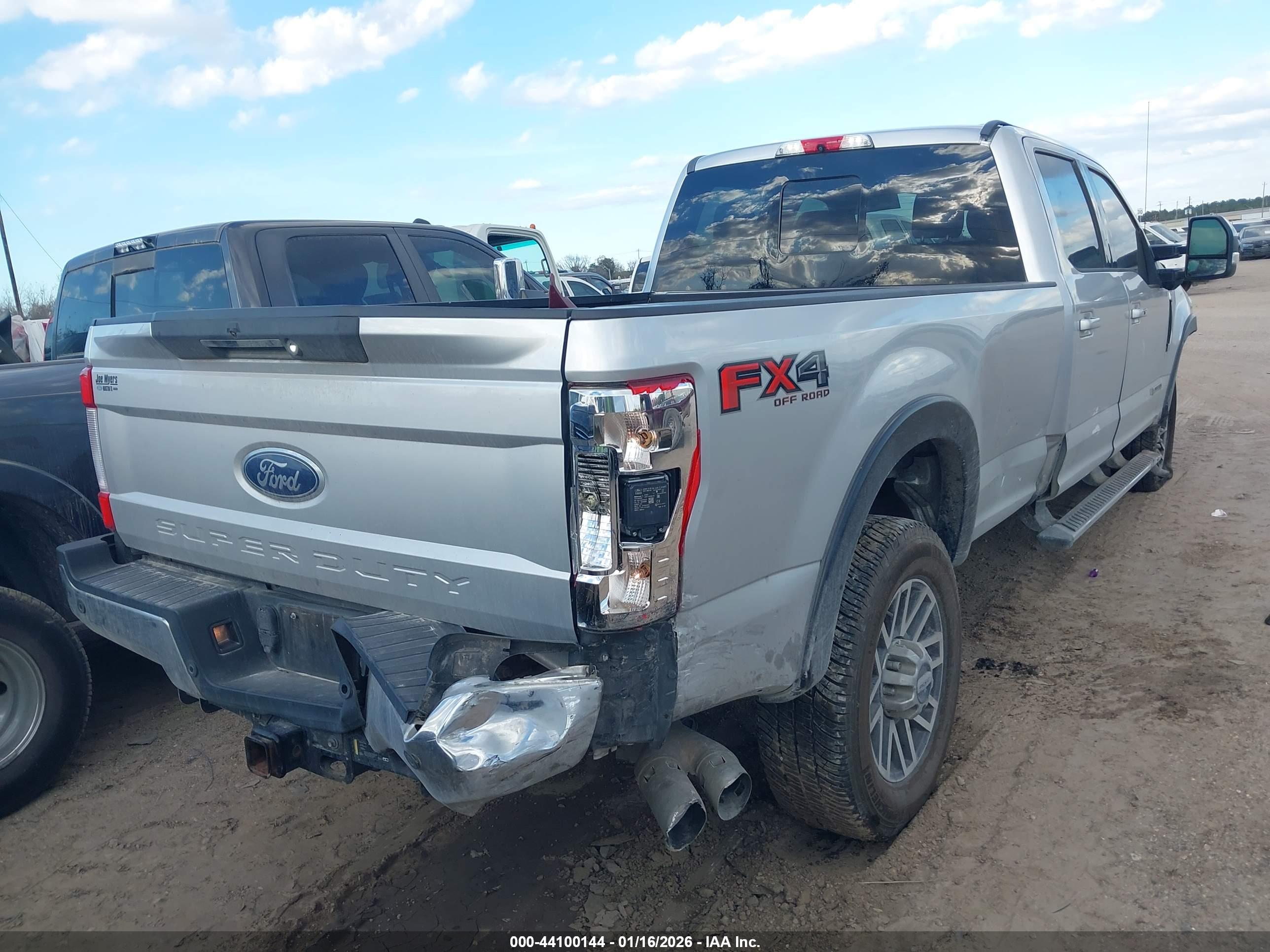 FORD F-350 image 4