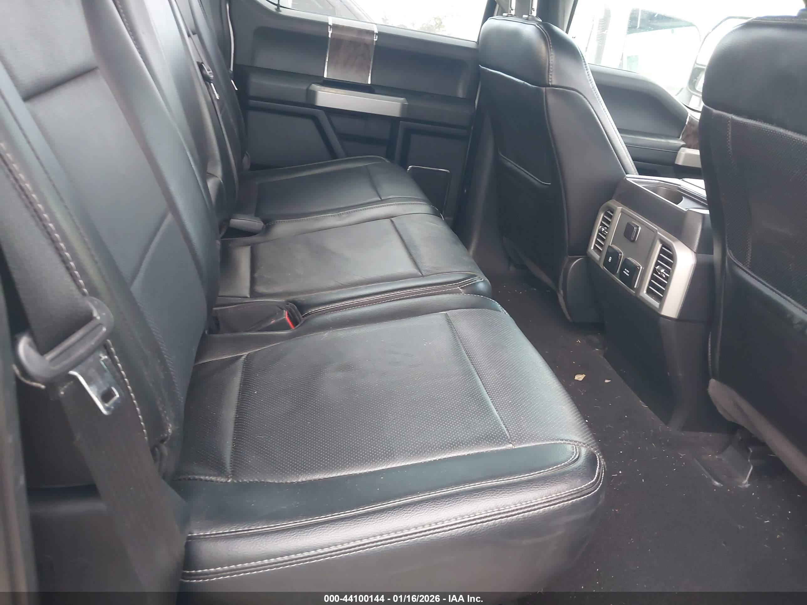 FORD F-350 image 8