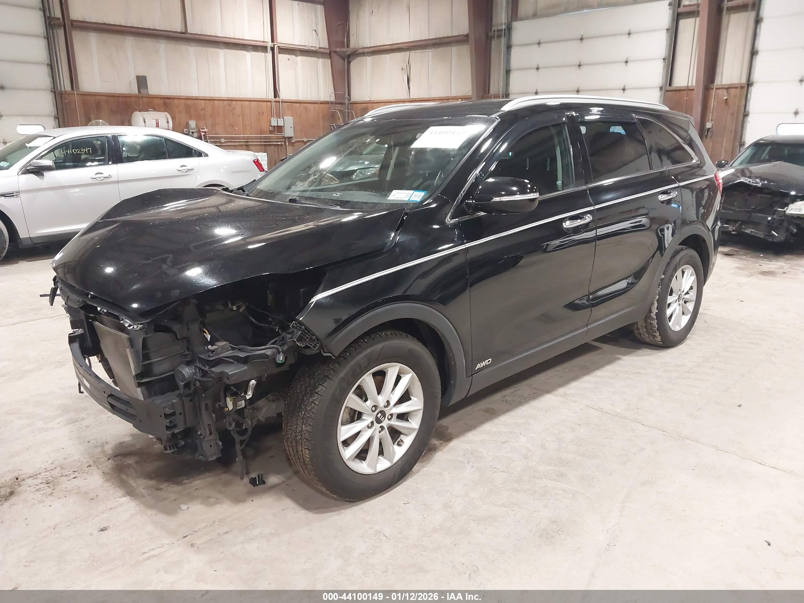 KIA SORENTO image 2