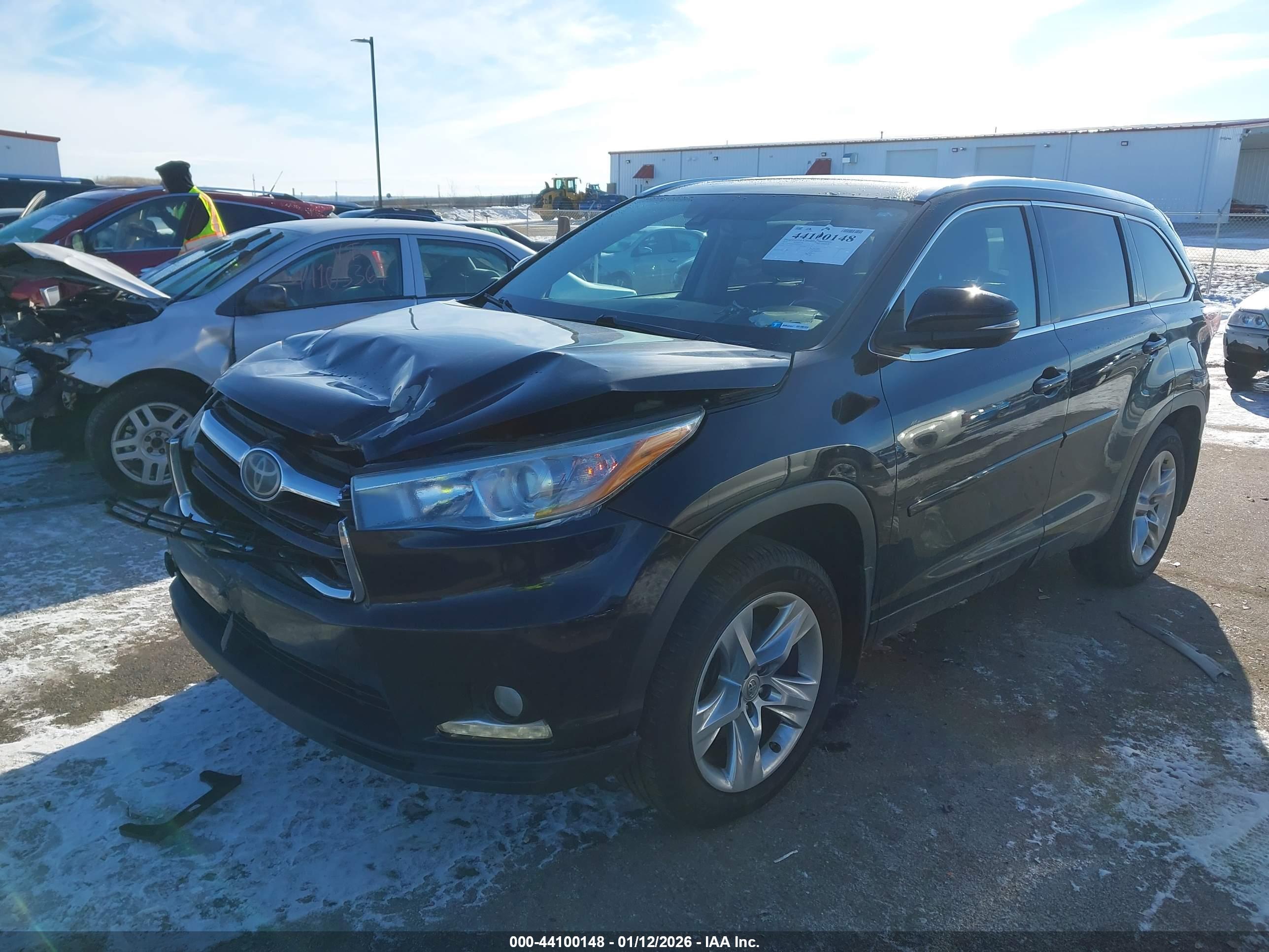 TOYOTA HIGHLANDER image 2