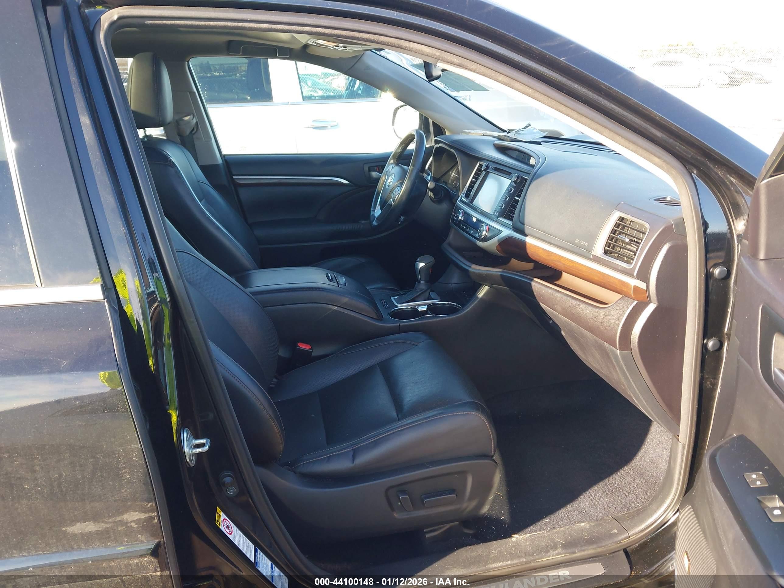 TOYOTA HIGHLANDER image 5