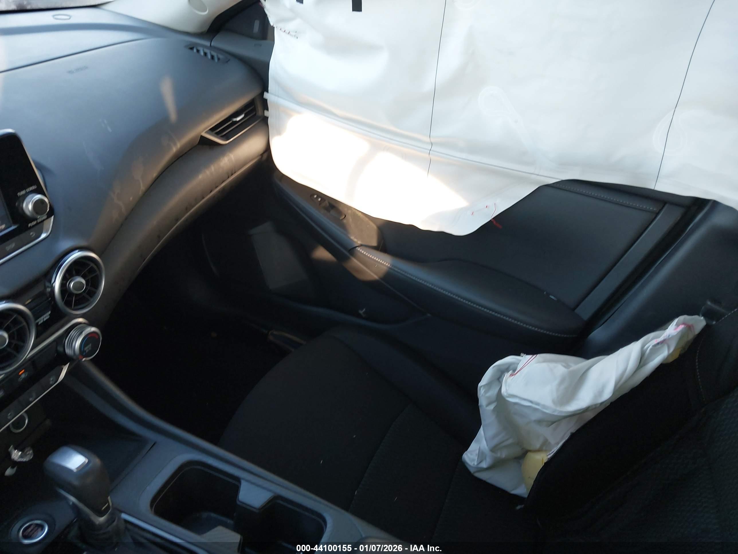 NISSAN SENTRA image 5