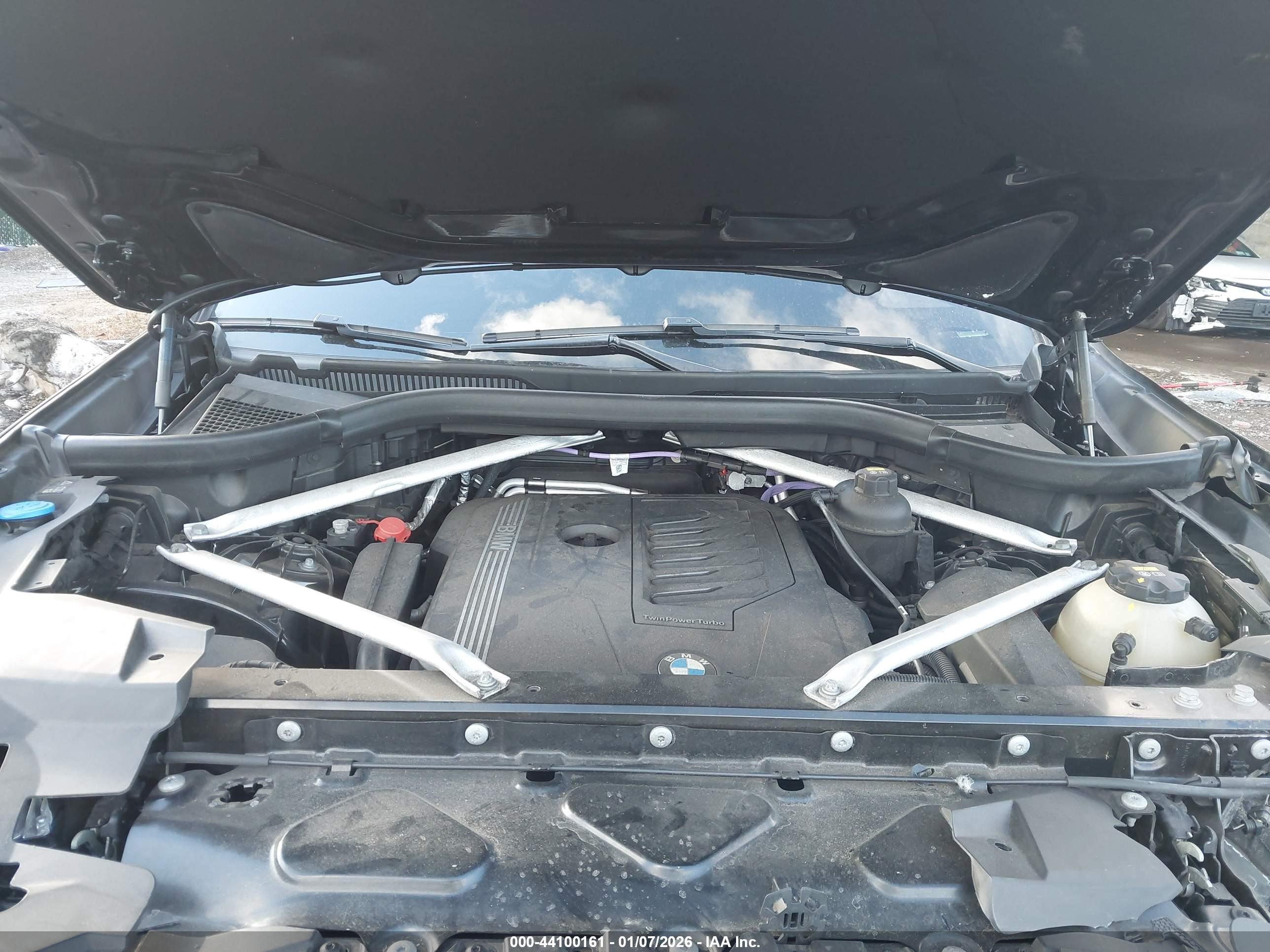 BMW X6 image 10