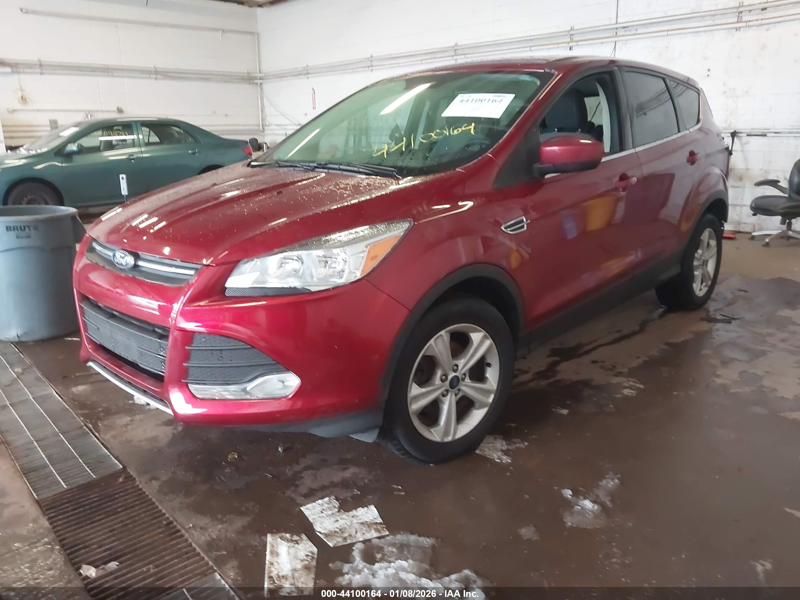 FORD ESCAPE image 2