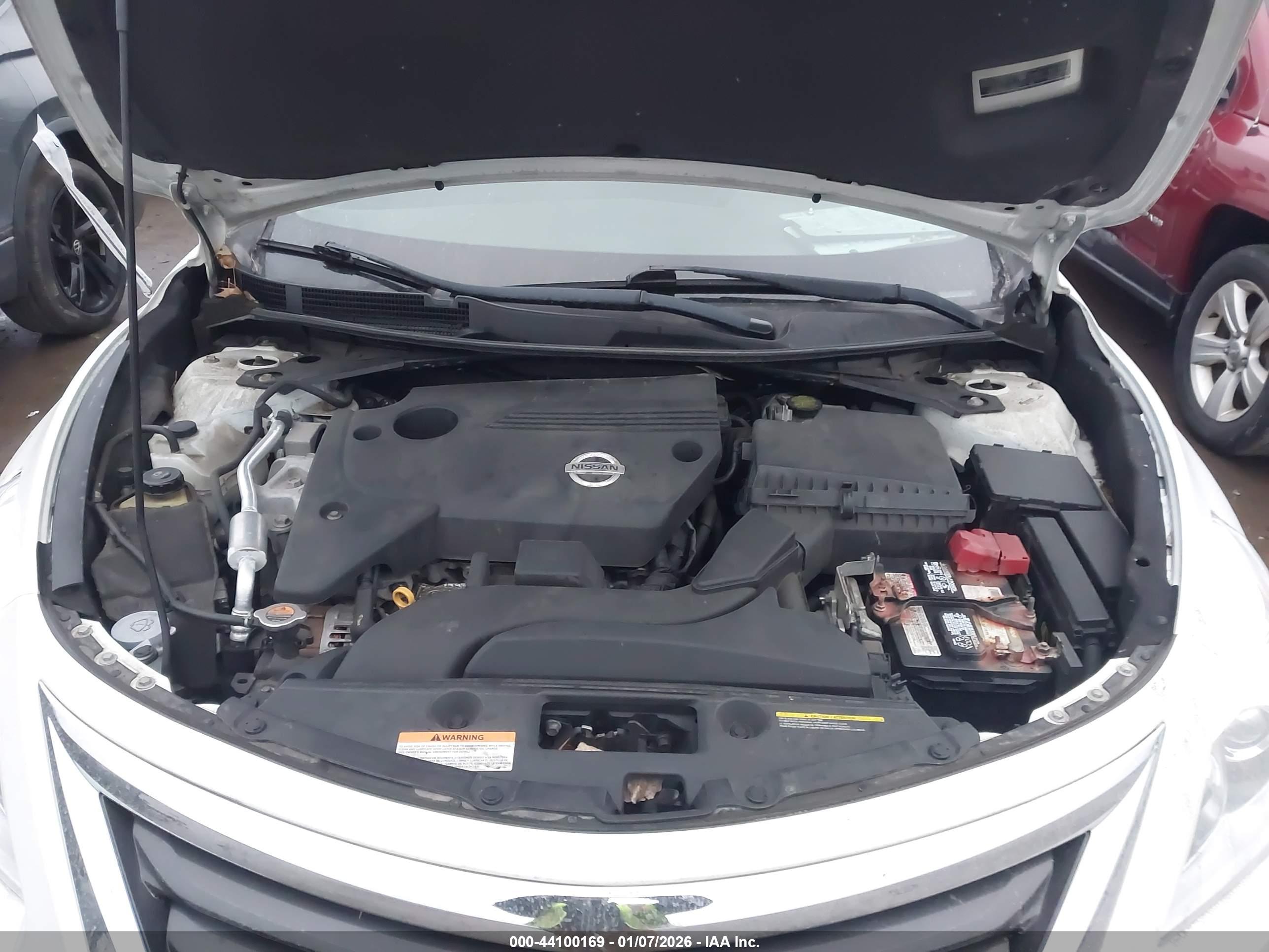 NISSAN ALTIMA image 10