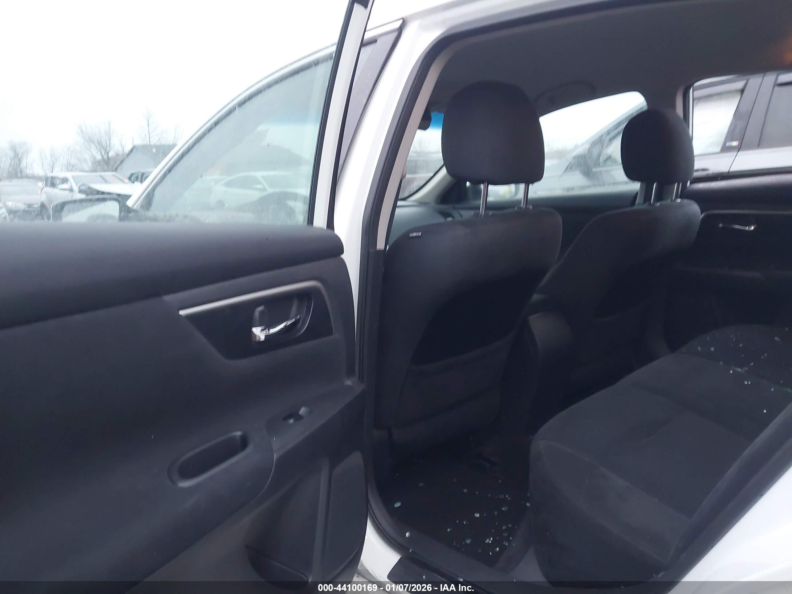 NISSAN ALTIMA image 8