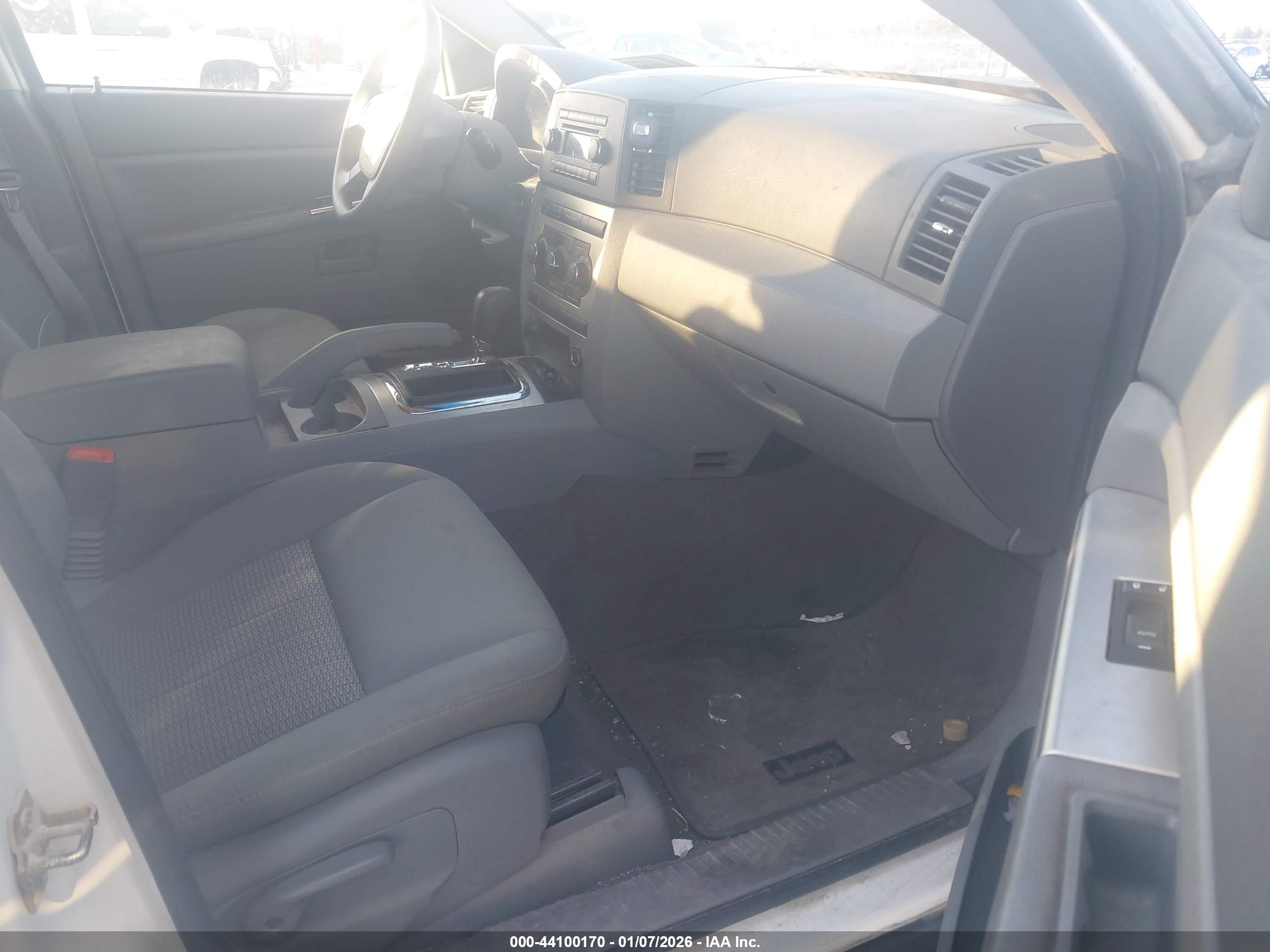 JEEP GRAND image 5