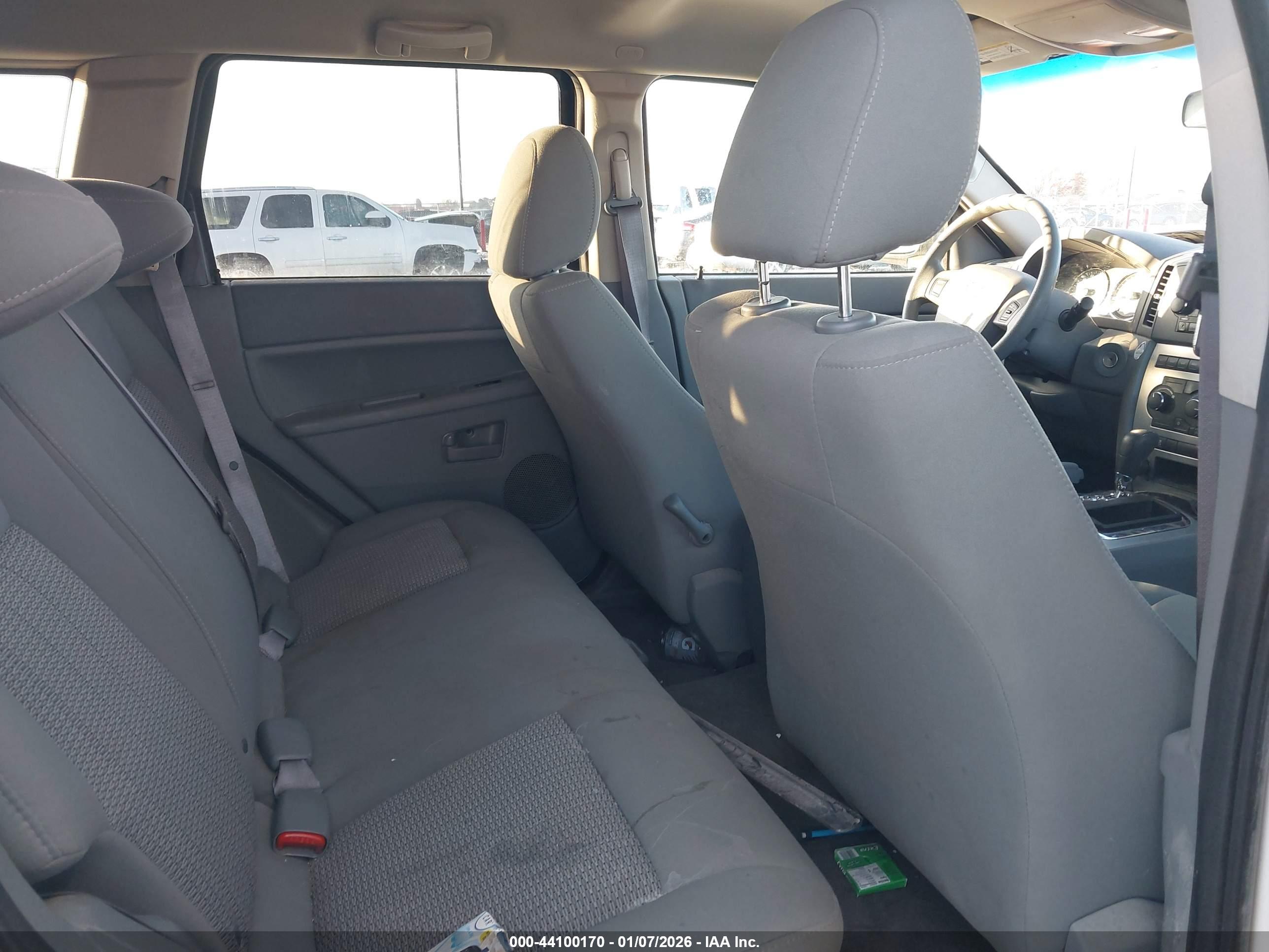JEEP GRAND image 8