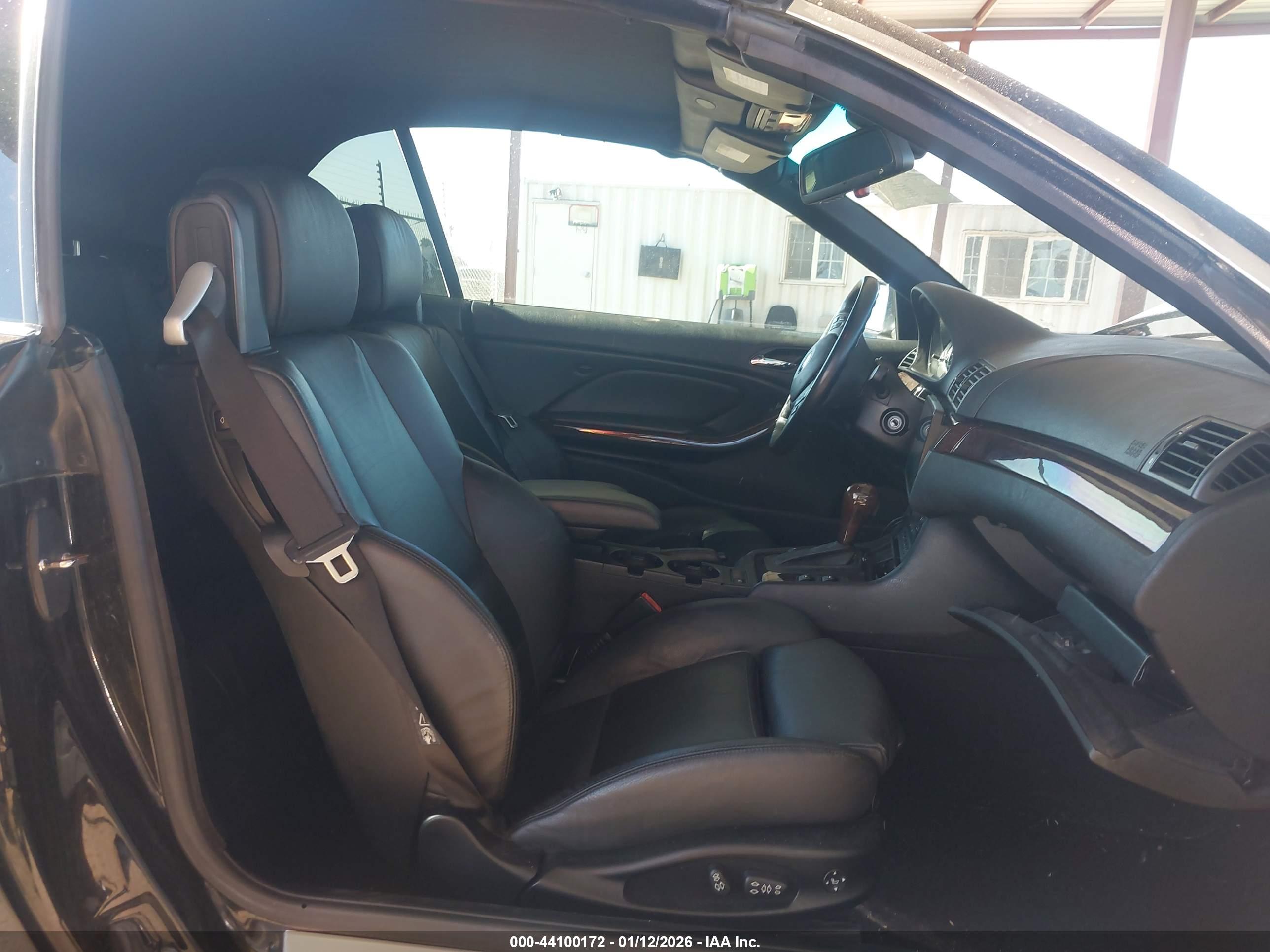 BMW 330CI image 5