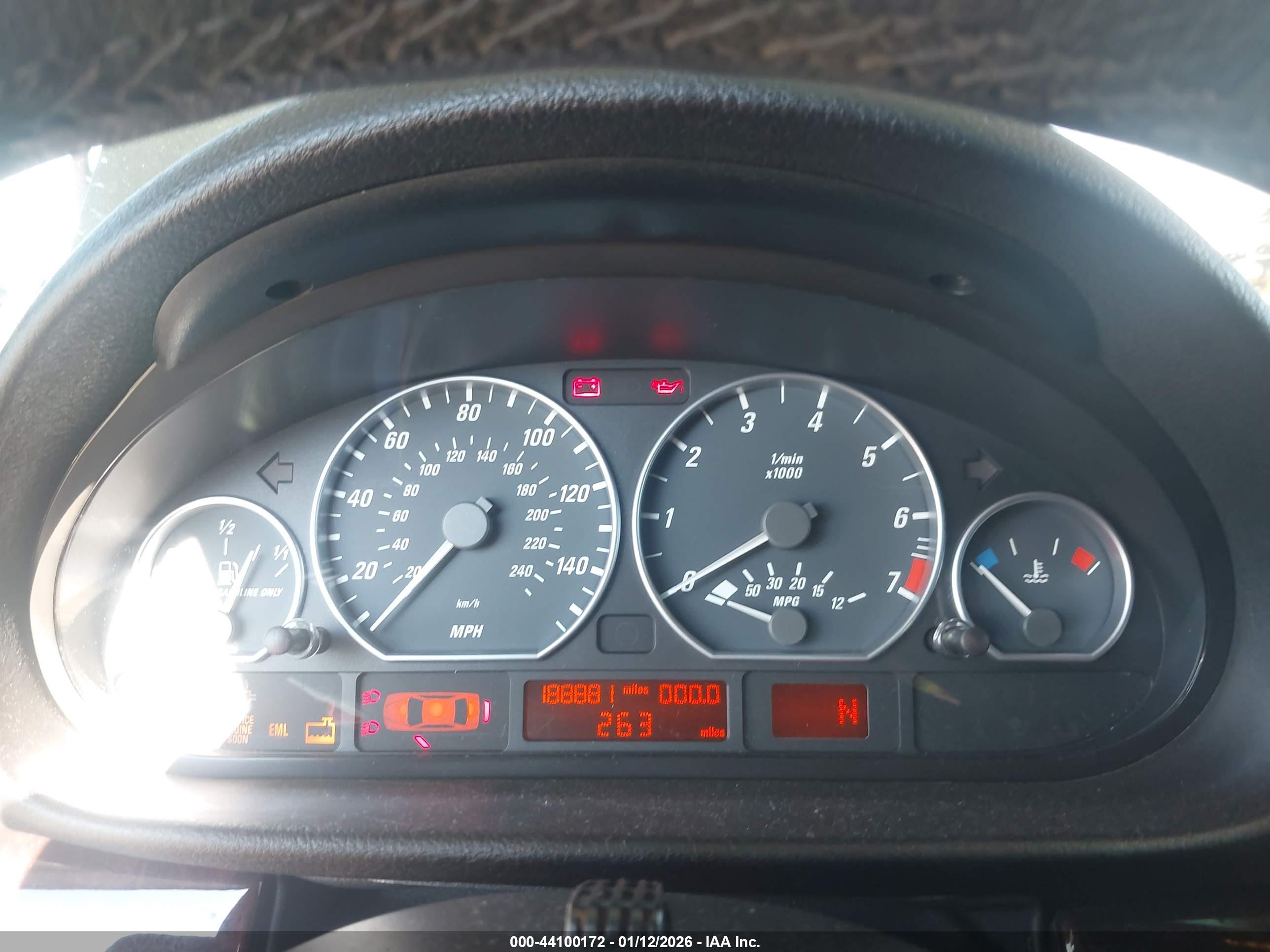 BMW 330CI image 7