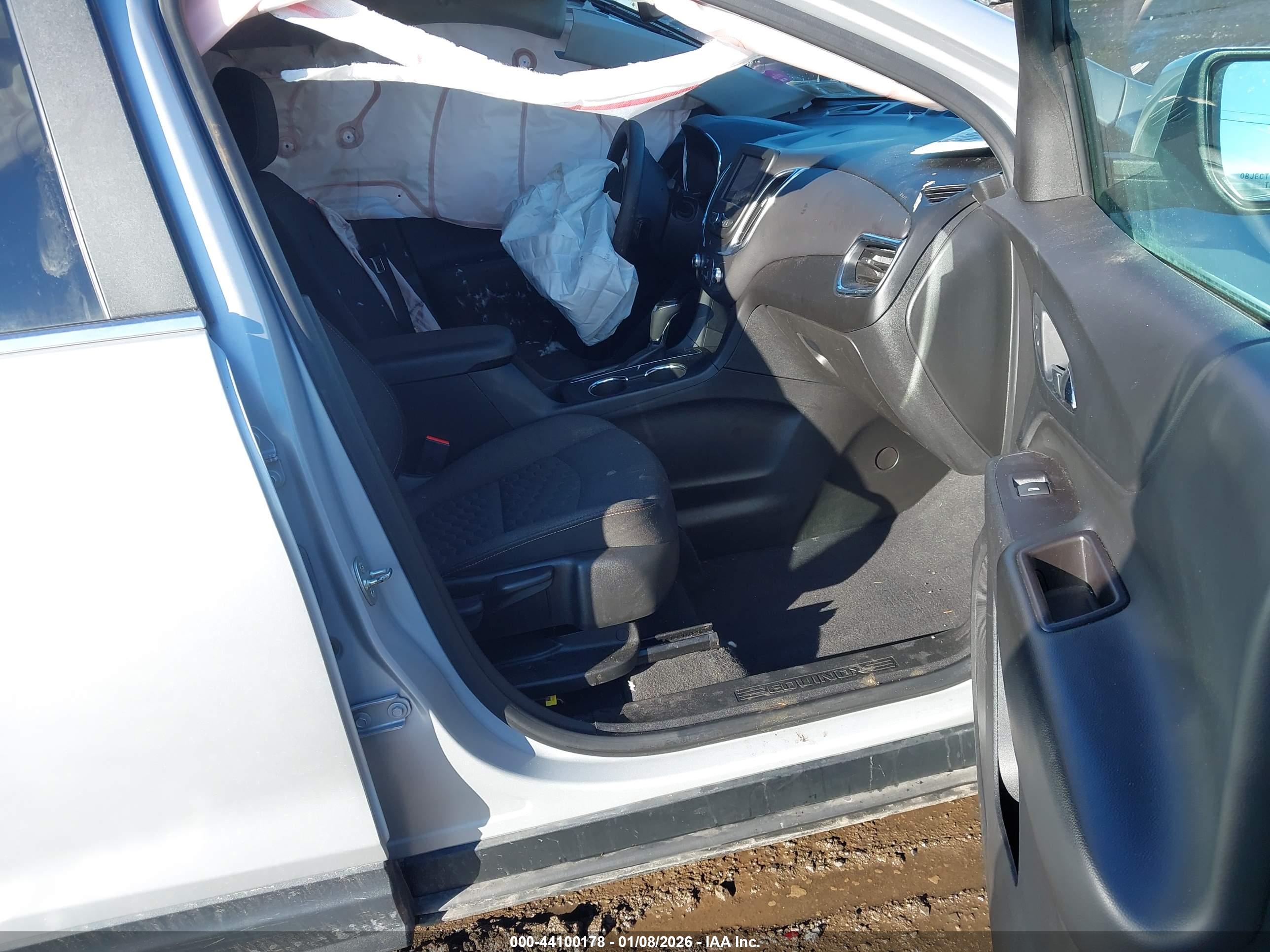 CHEVROLET EQUINOX image 5