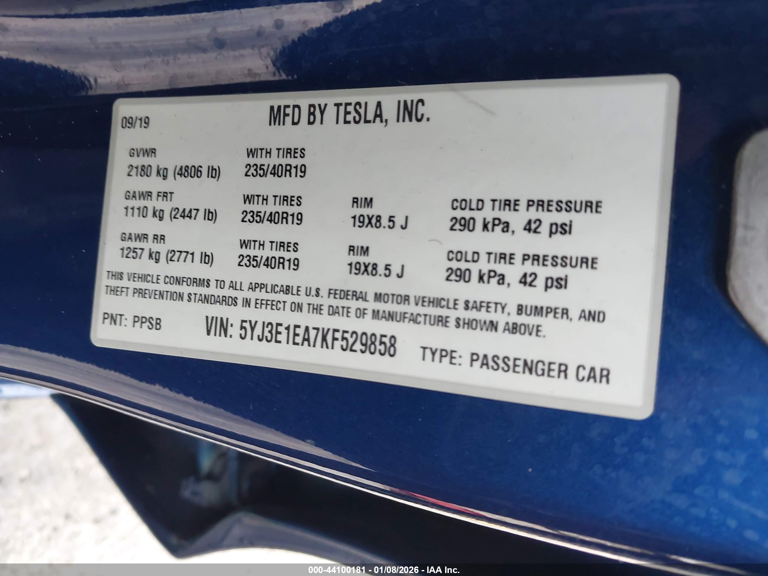 TESLA MODEL image 9