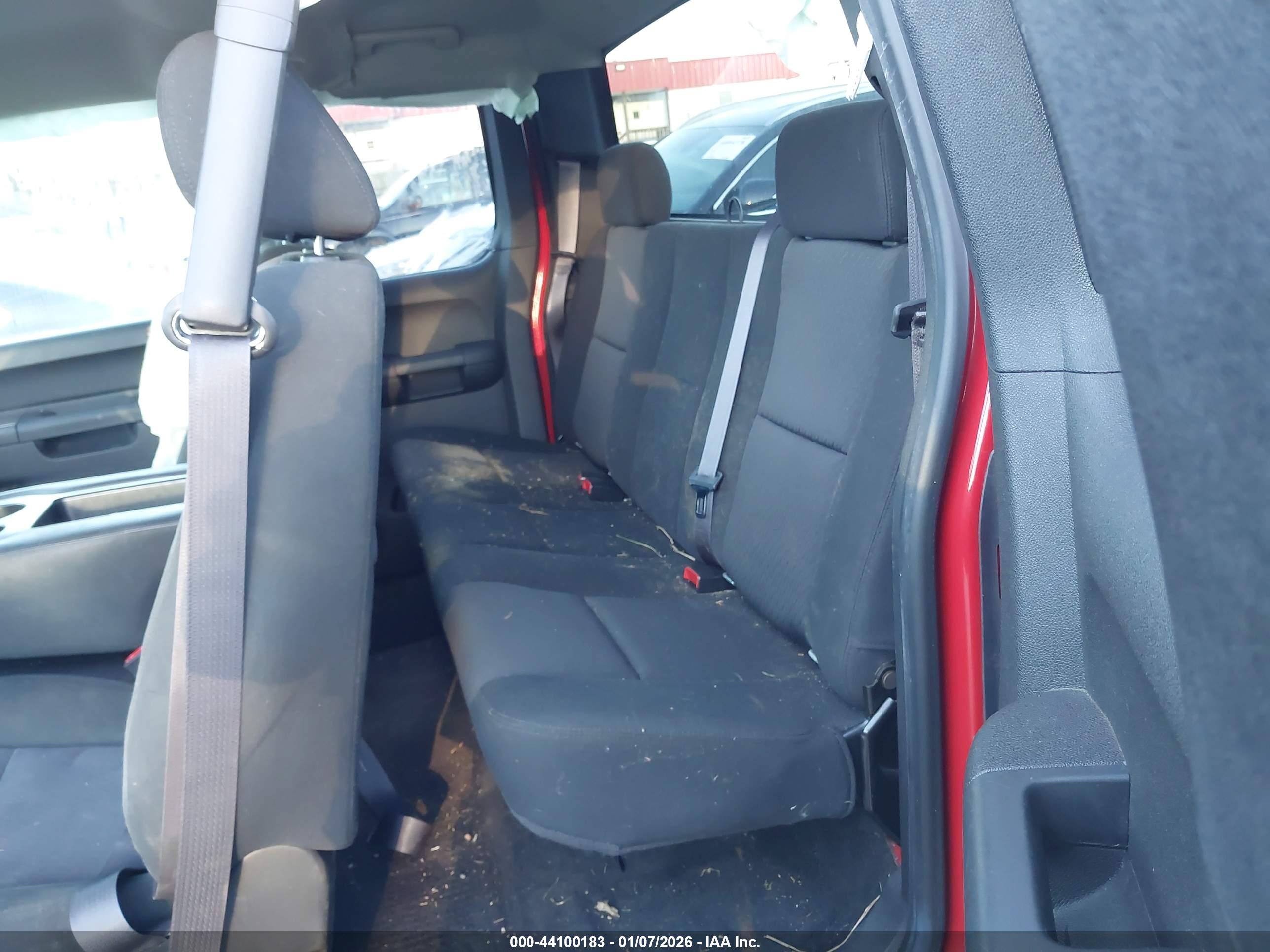 CHEVROLET SILVERADO image 8