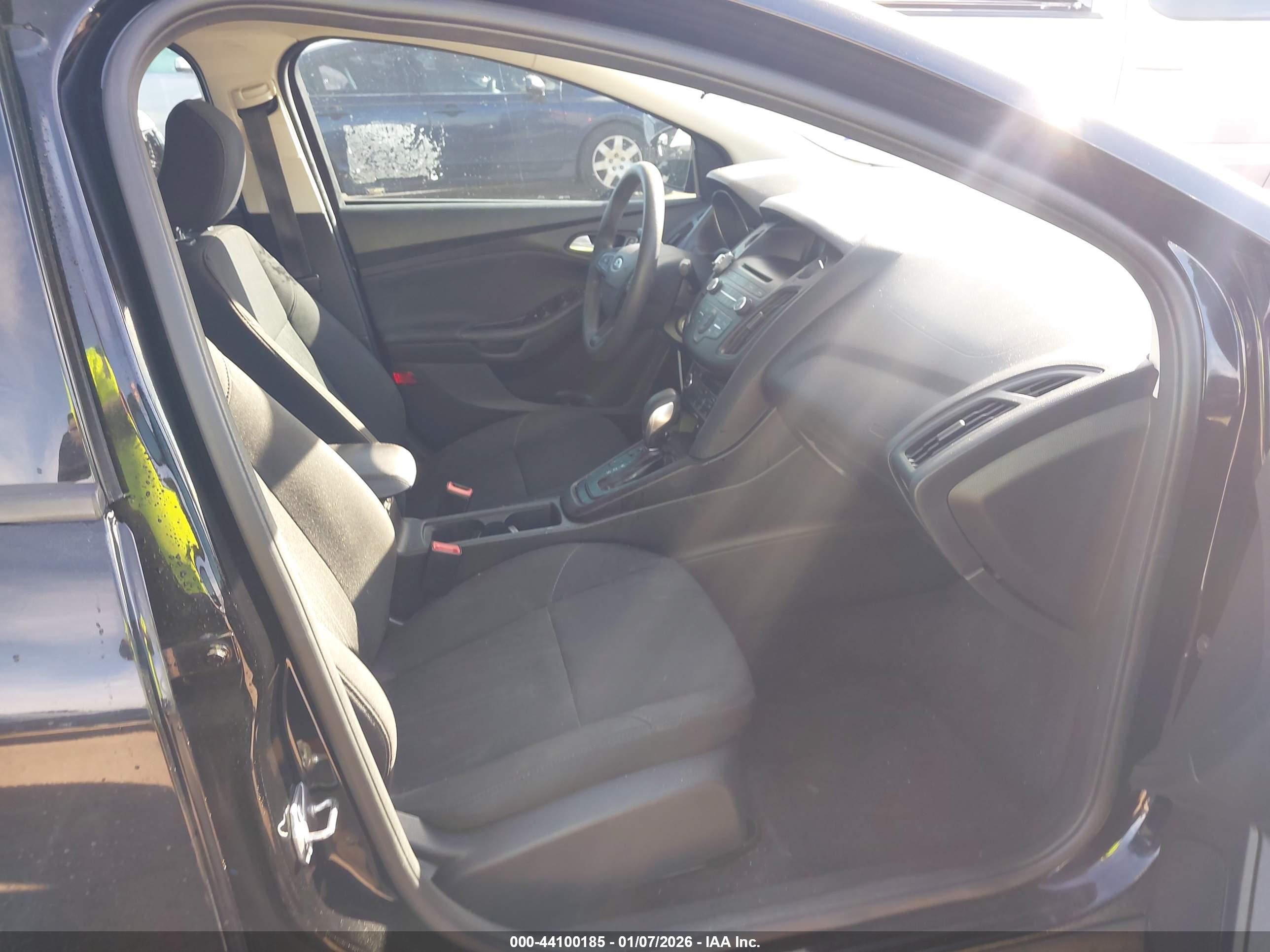 FORD FOCUS image 5