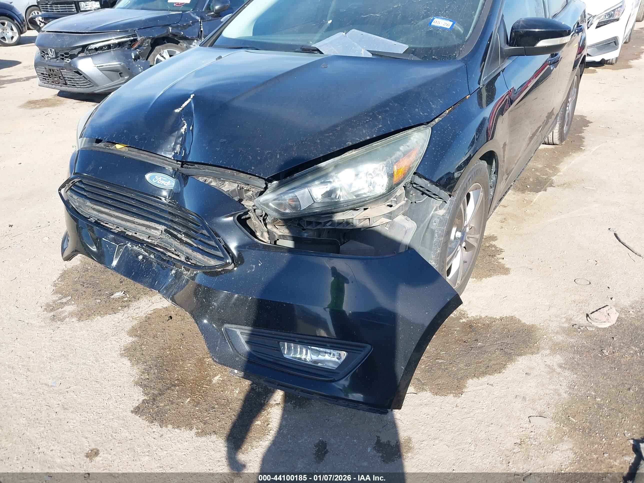 FORD FOCUS image 6