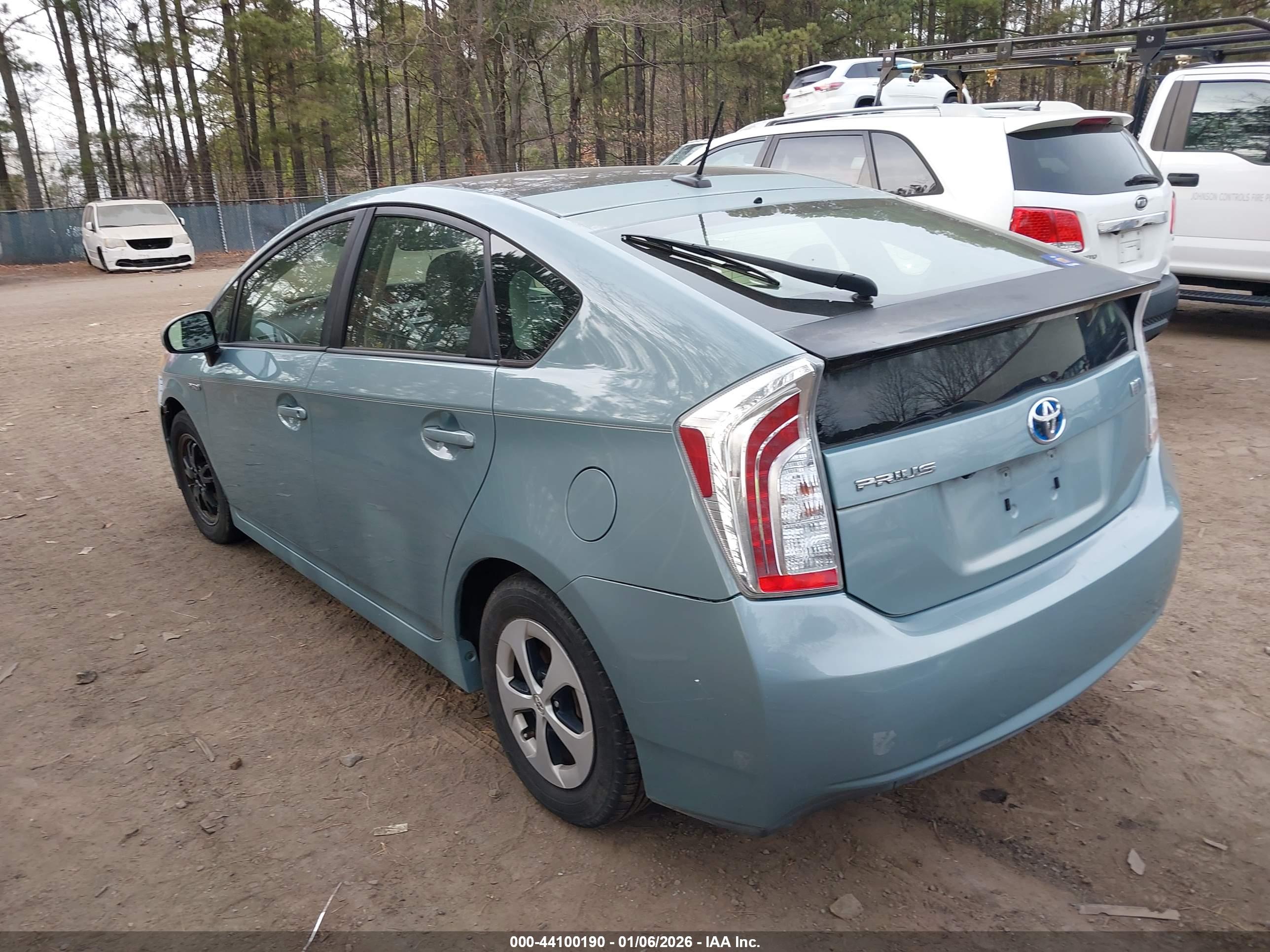 TOYOTA PRIUS image 3