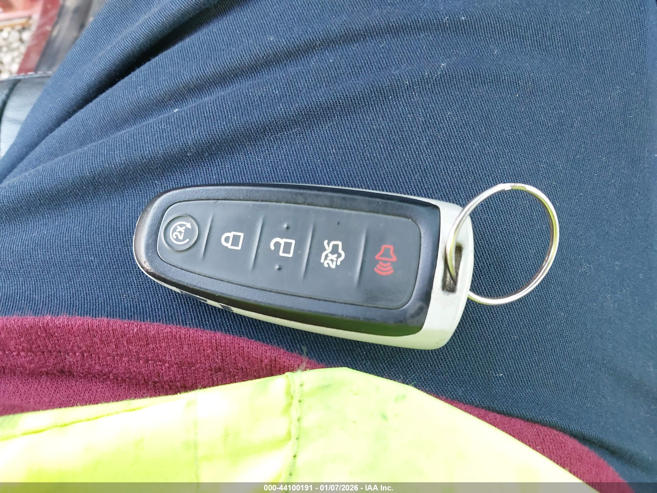FORD ESCAPE image 11