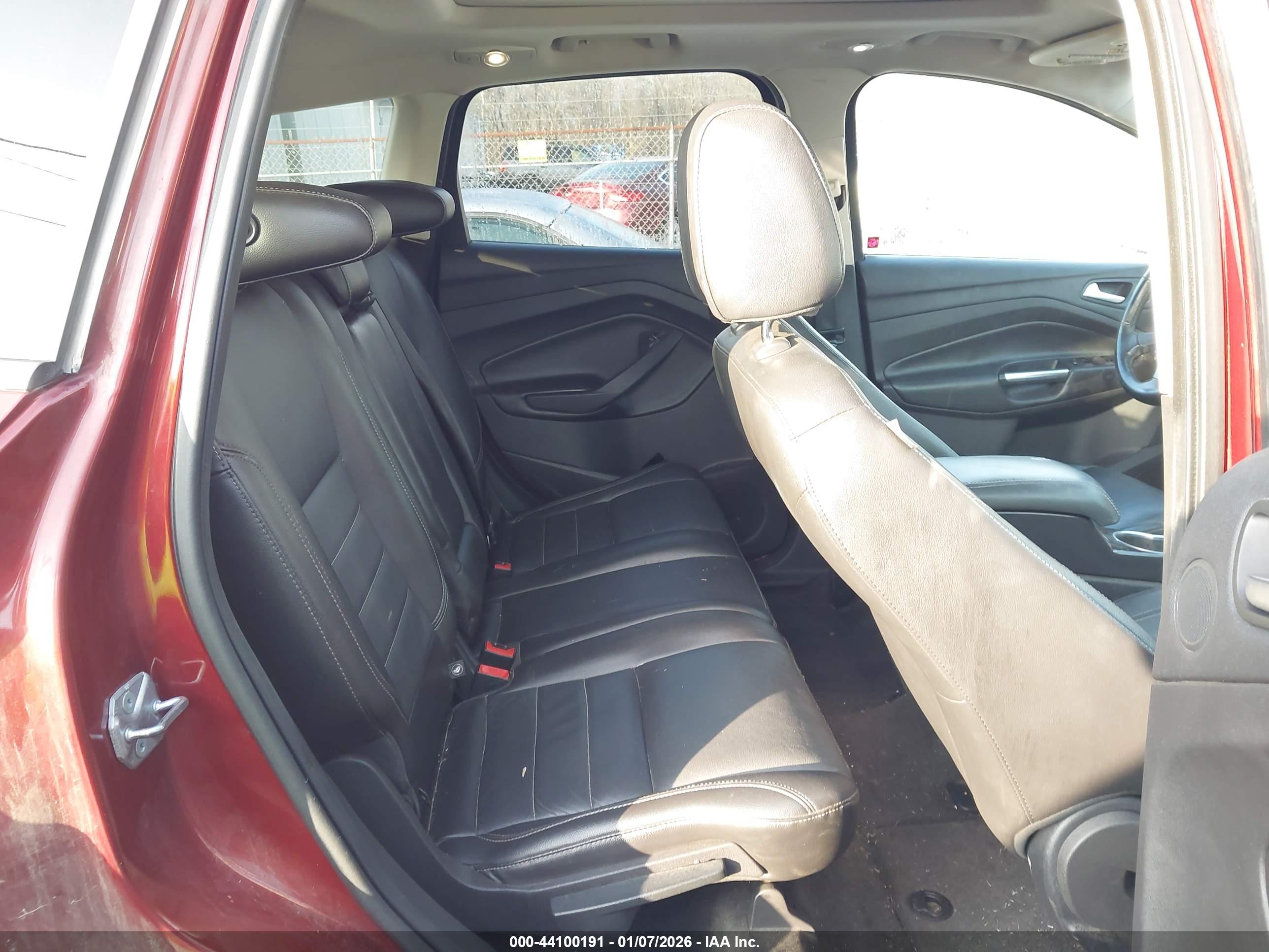 FORD ESCAPE image 8