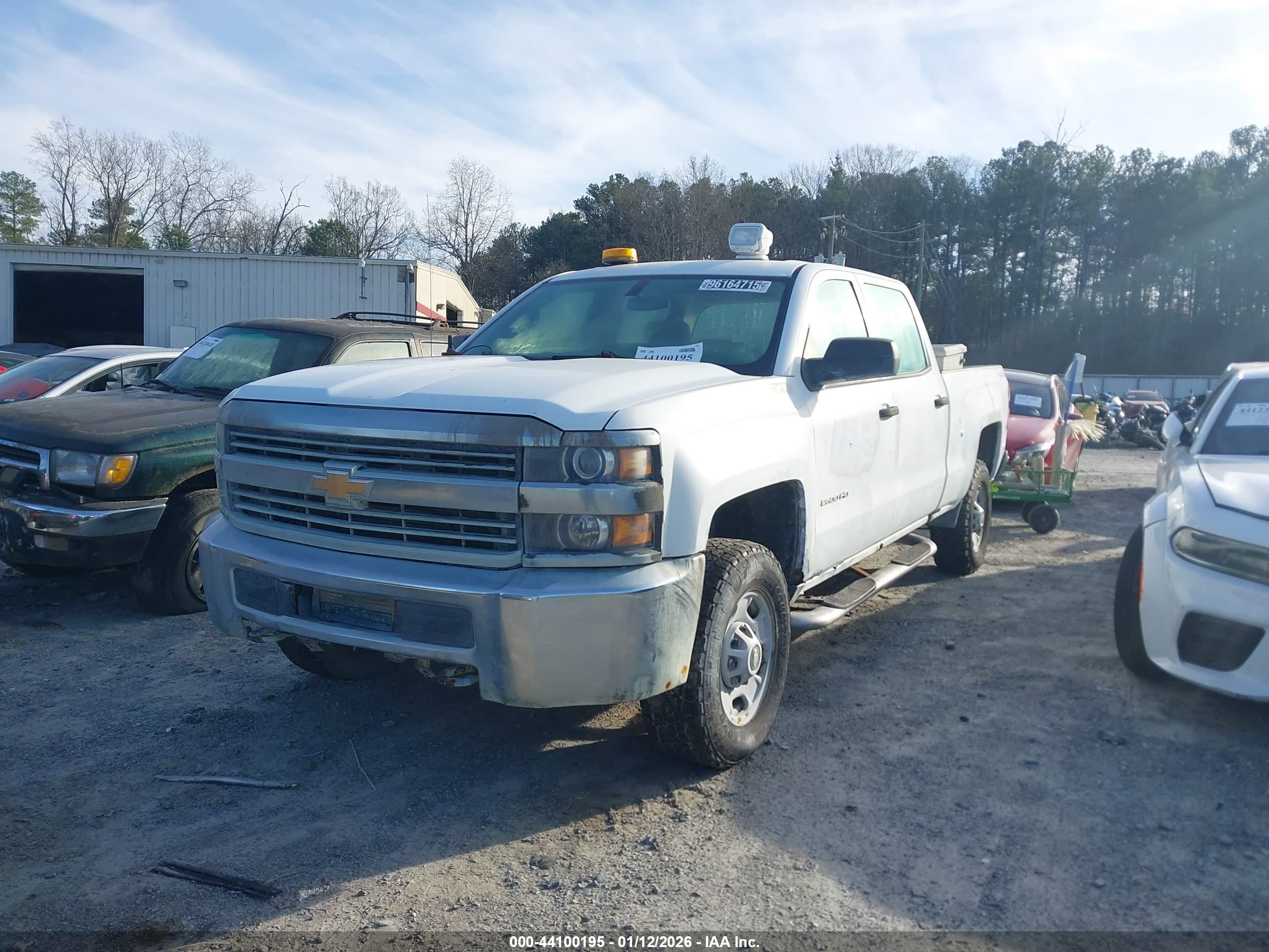 CHEVROLET SILVERADO image 2