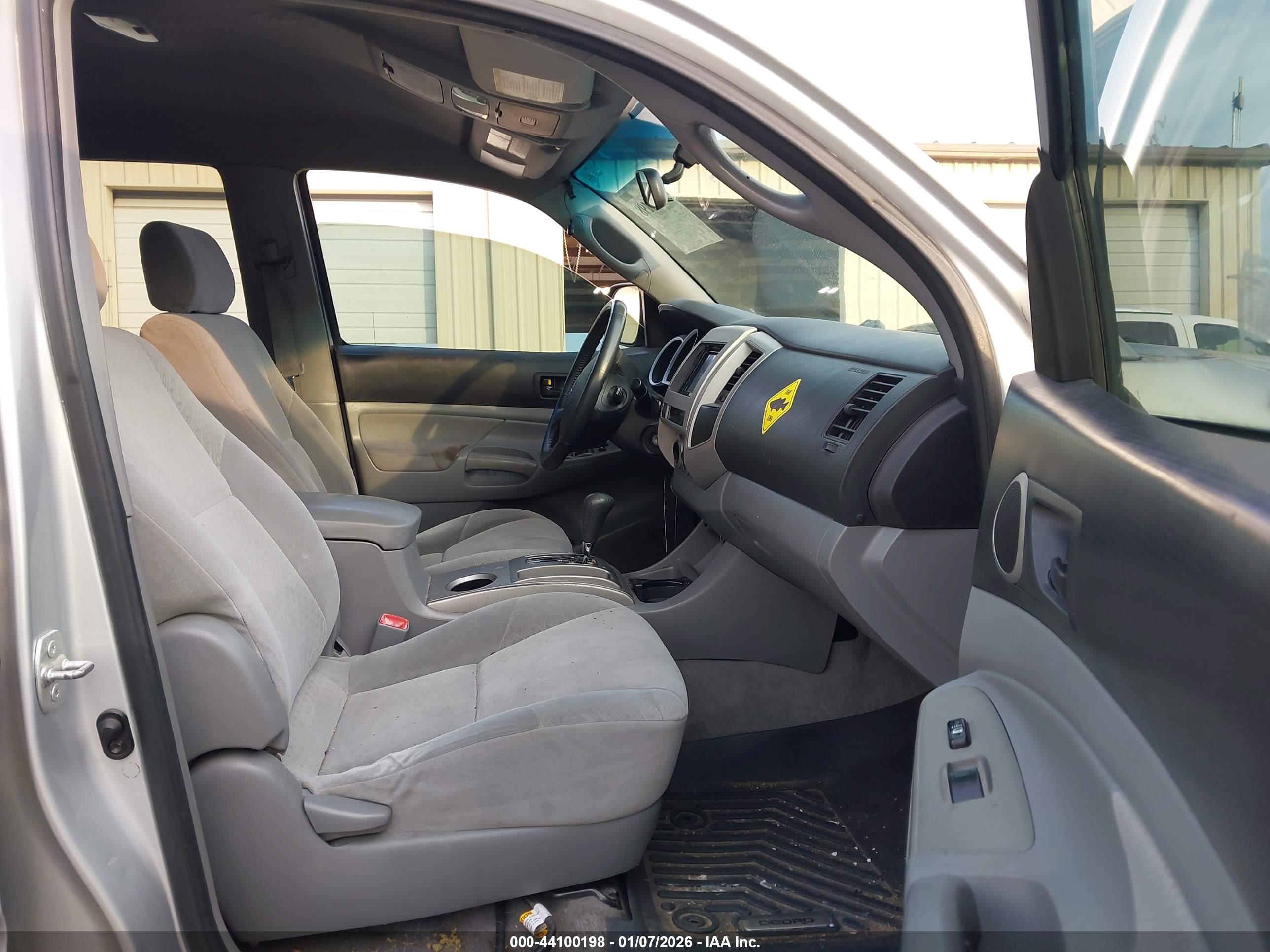TOYOTA TACOMA image 5