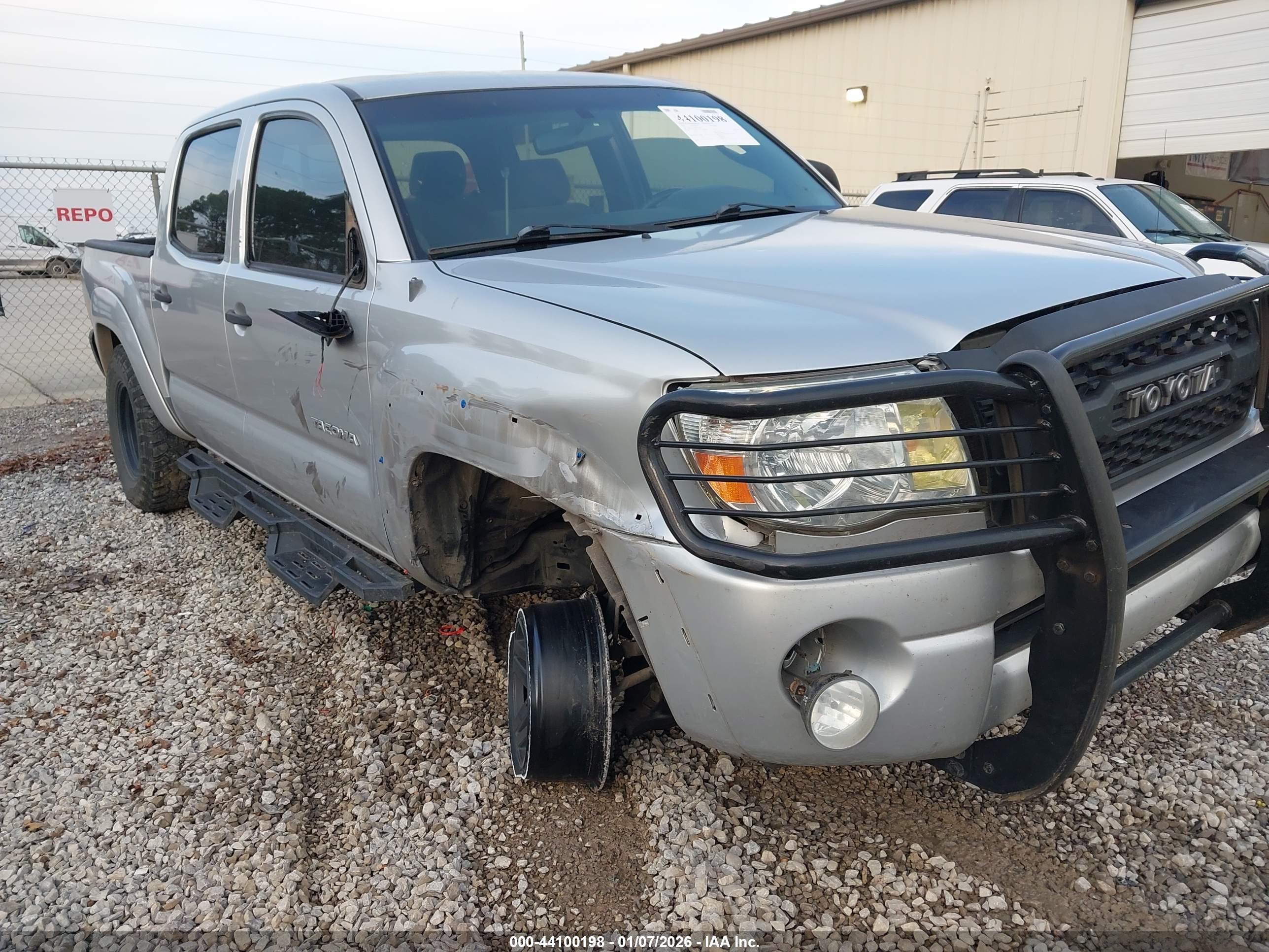 TOYOTA TACOMA image 6