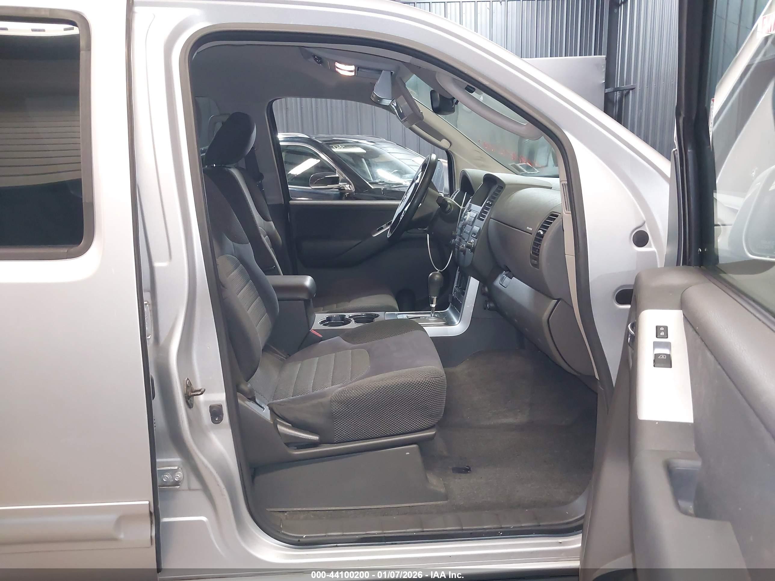 NISSAN PATHFINDER image 5