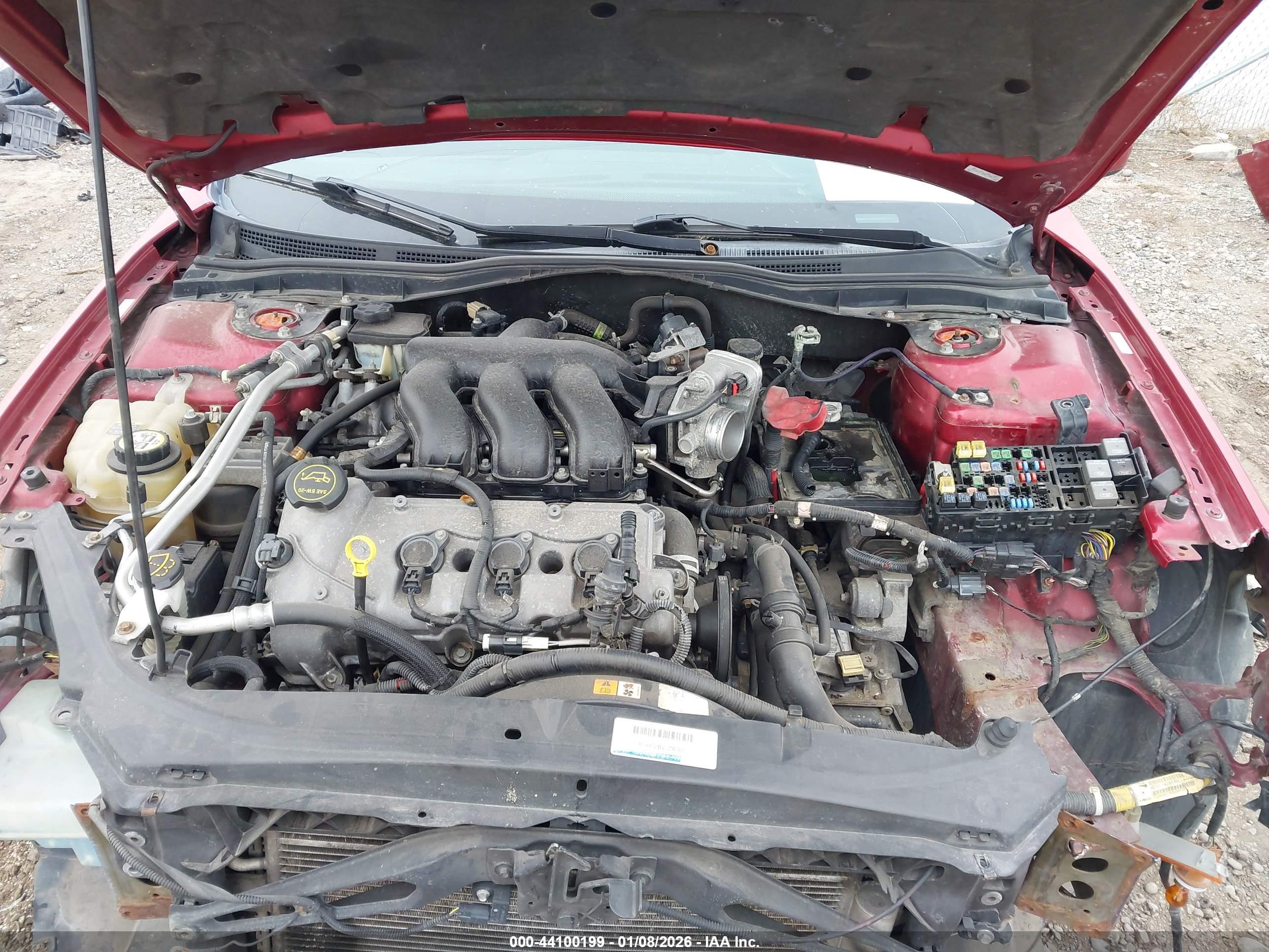 FORD FUSION image 10