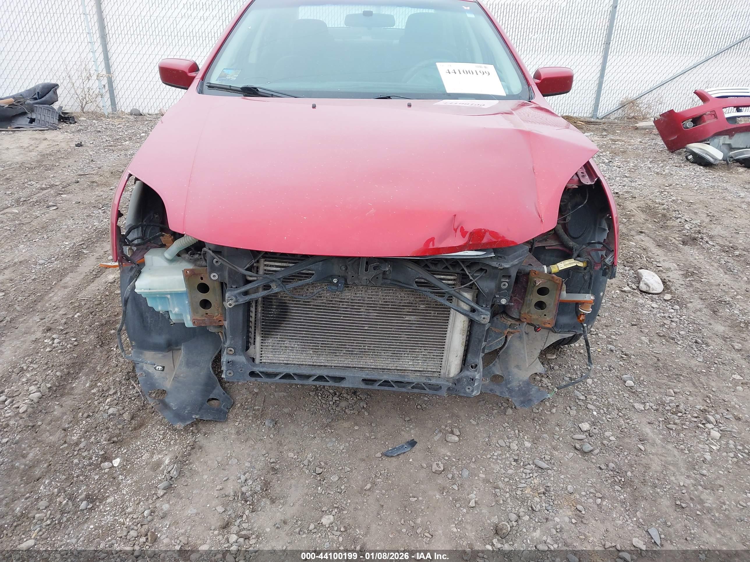 FORD FUSION image 6